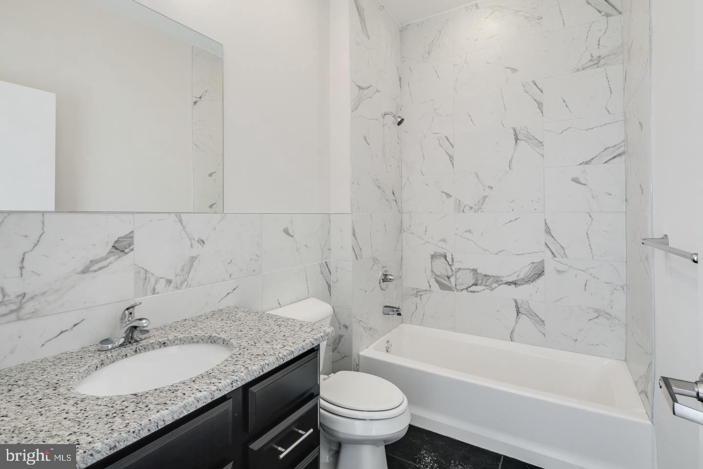 WASHINGTON SQ - Residential Lease