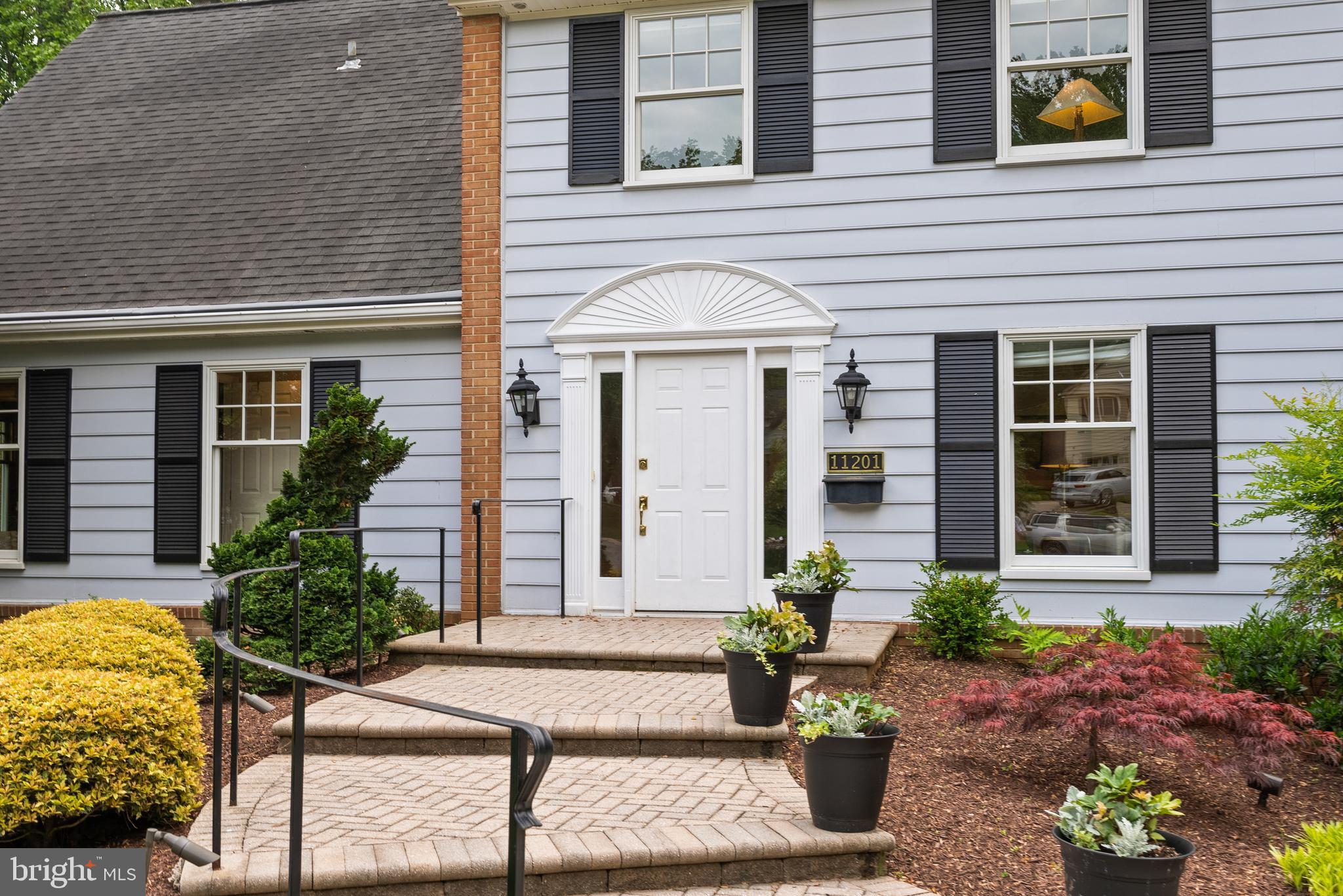 11201 FARMLAND DRIVE