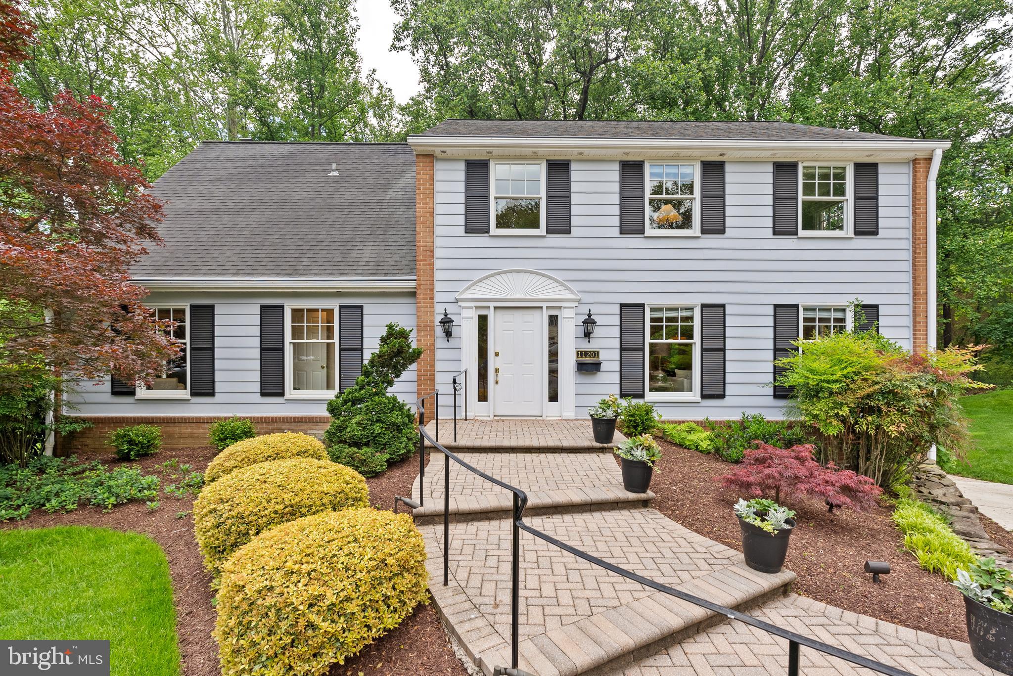 11201 FARMLAND DRIVE