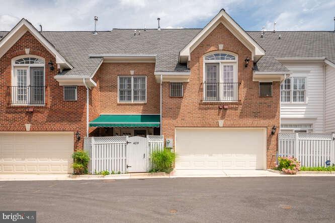 OLD TOWN VILLAGE - Residential