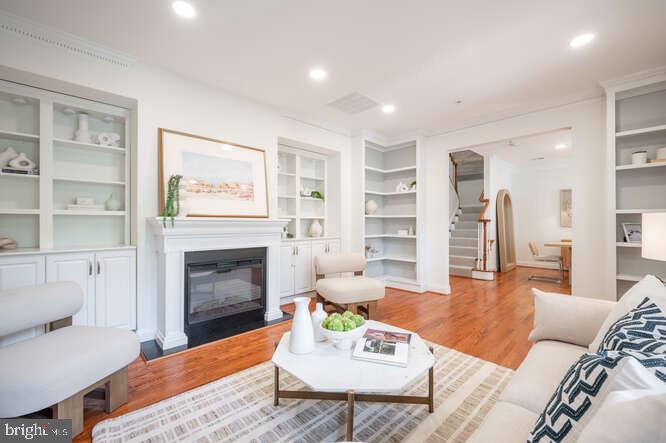 OLD TOWN VILLAGE - Residential