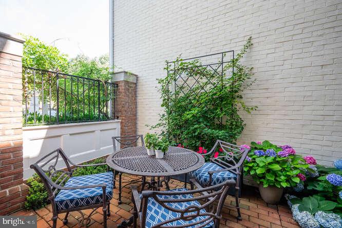 OLD TOWN VILLAGE - Residential