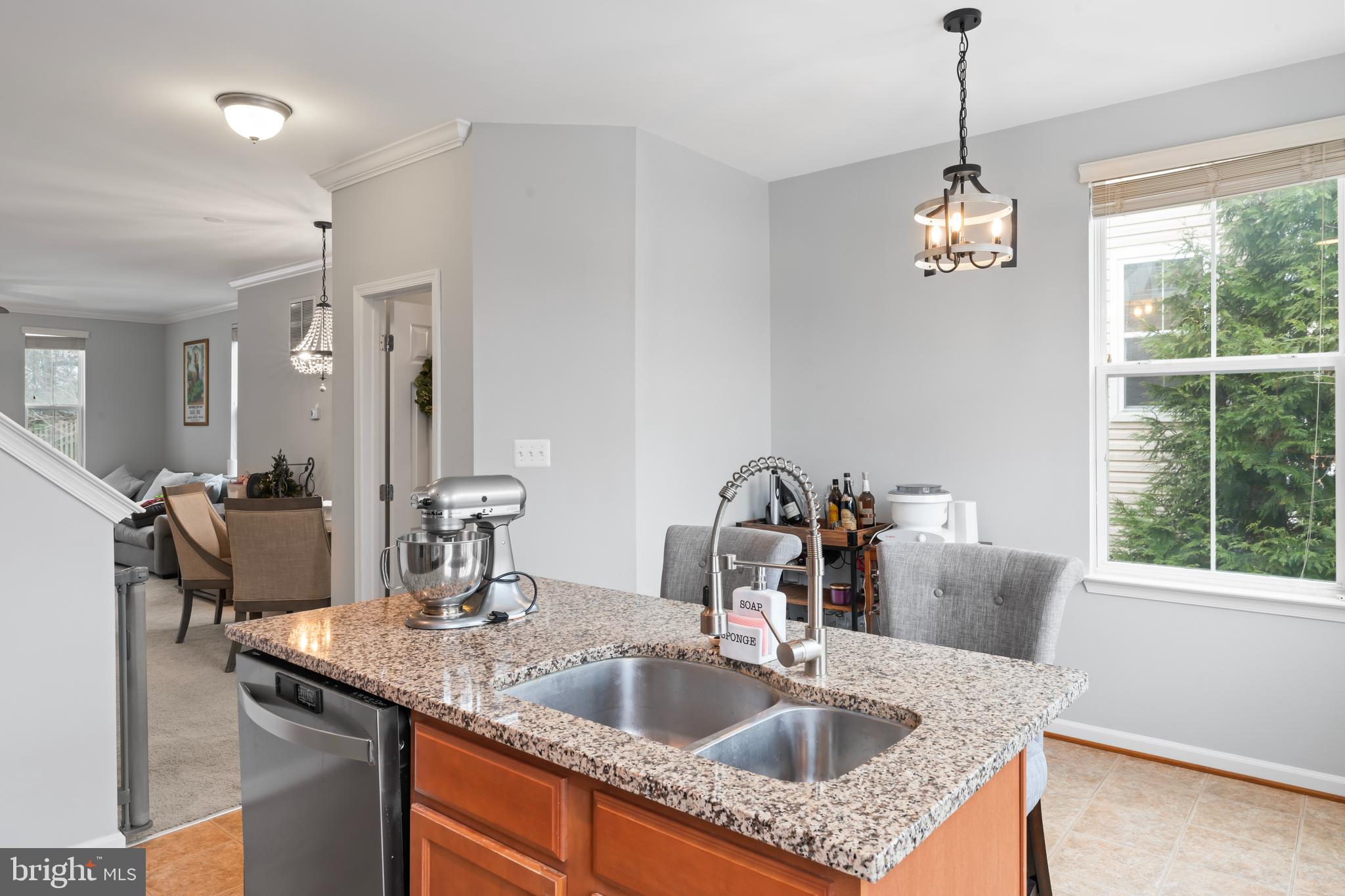 RIVER OAKS - Residential