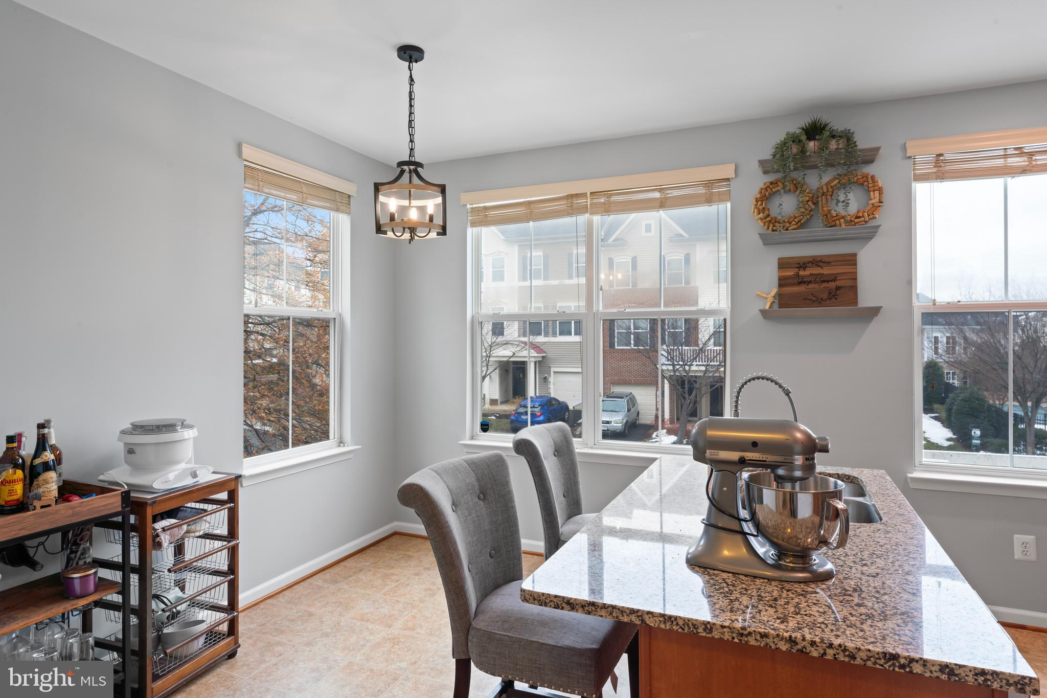 RIVER OAKS - Residential