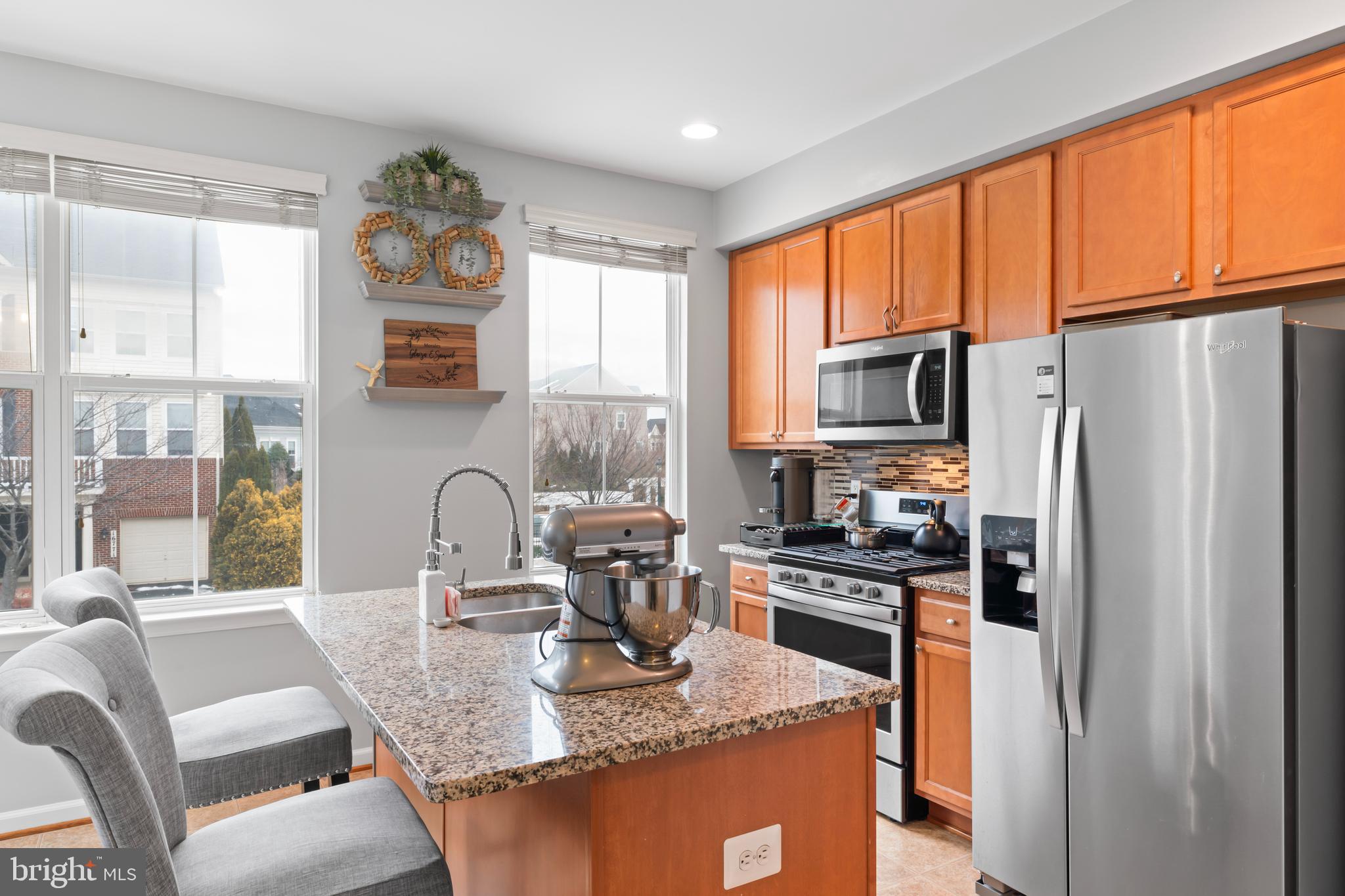 RIVER OAKS - Residential