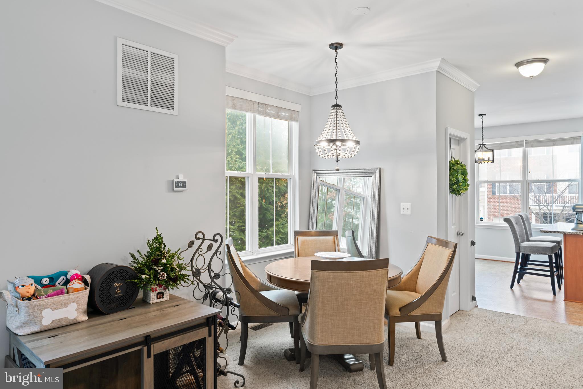 RIVER OAKS - Residential