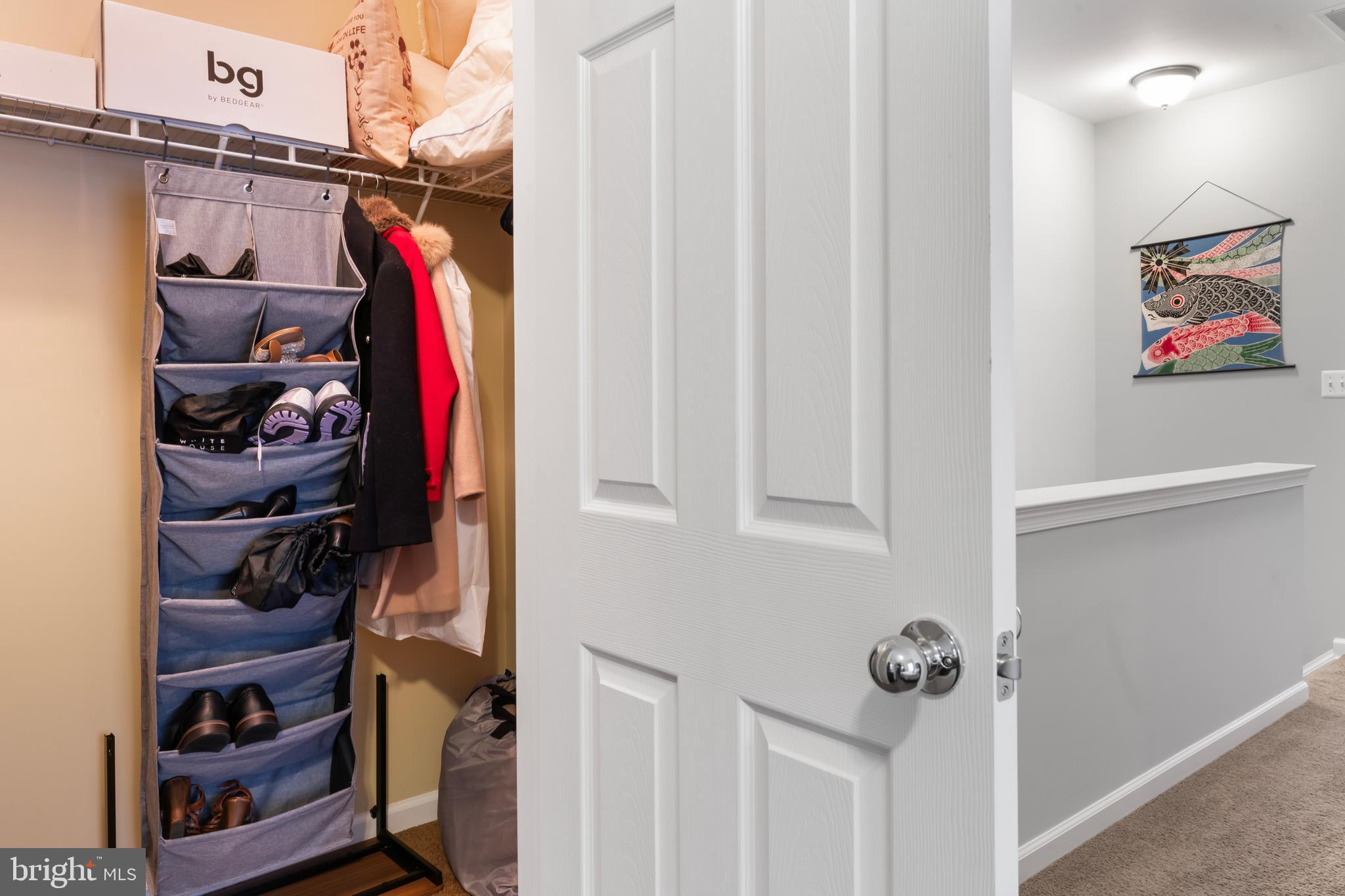 RIVER OAKS - Residential