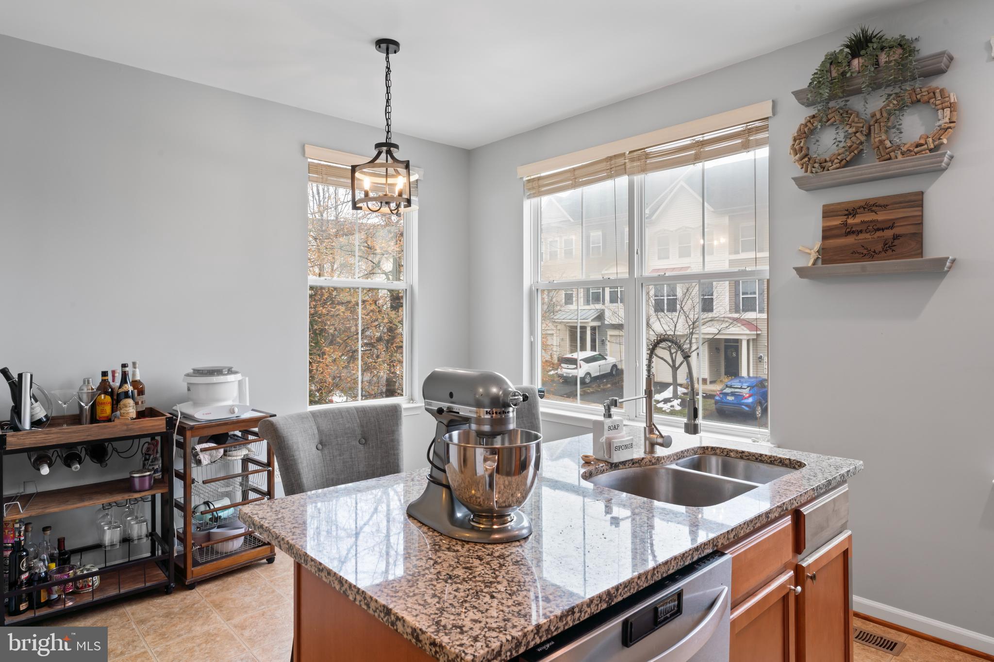 RIVER OAKS - Residential