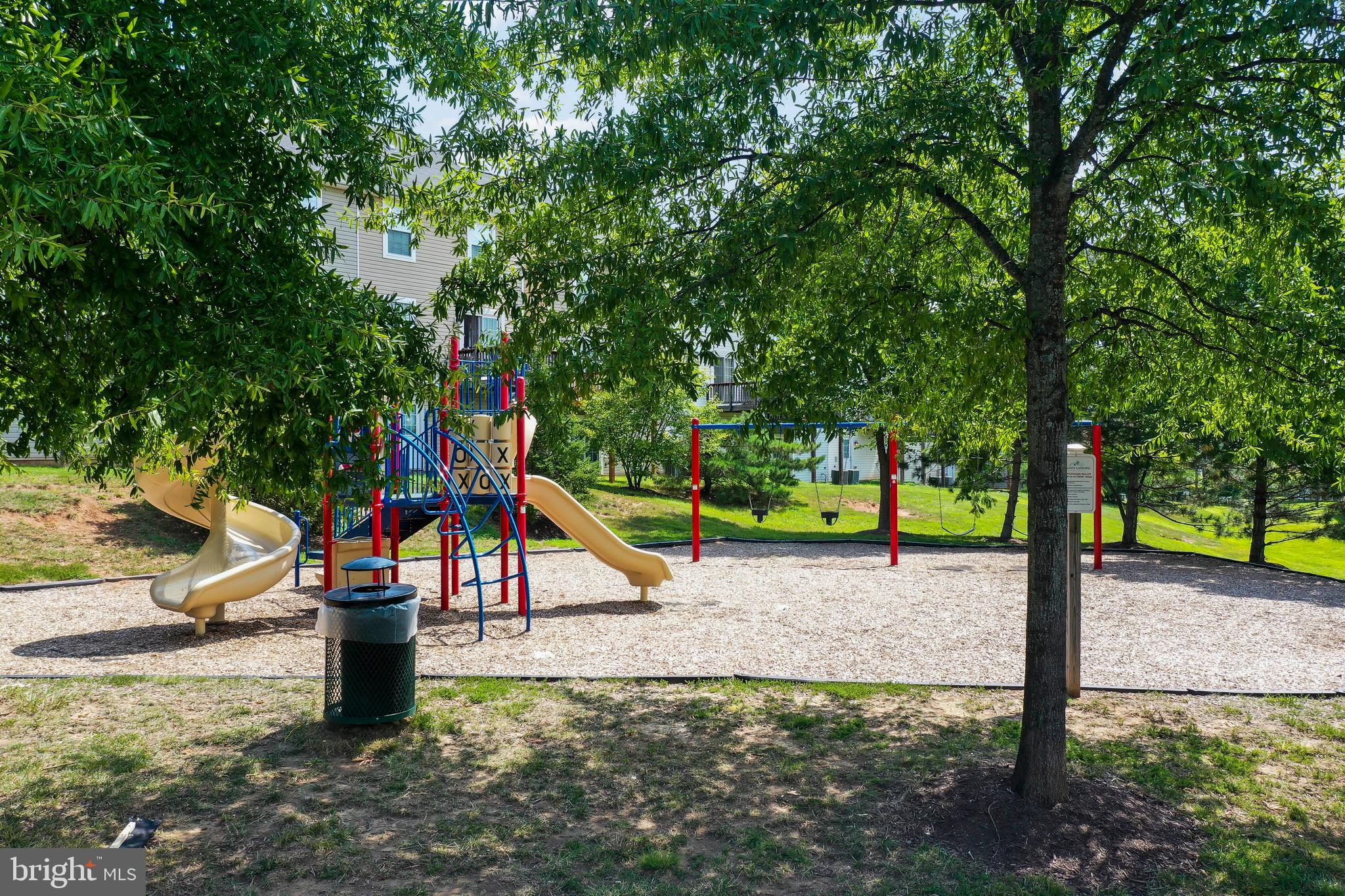 RIVER OAKS - Residential