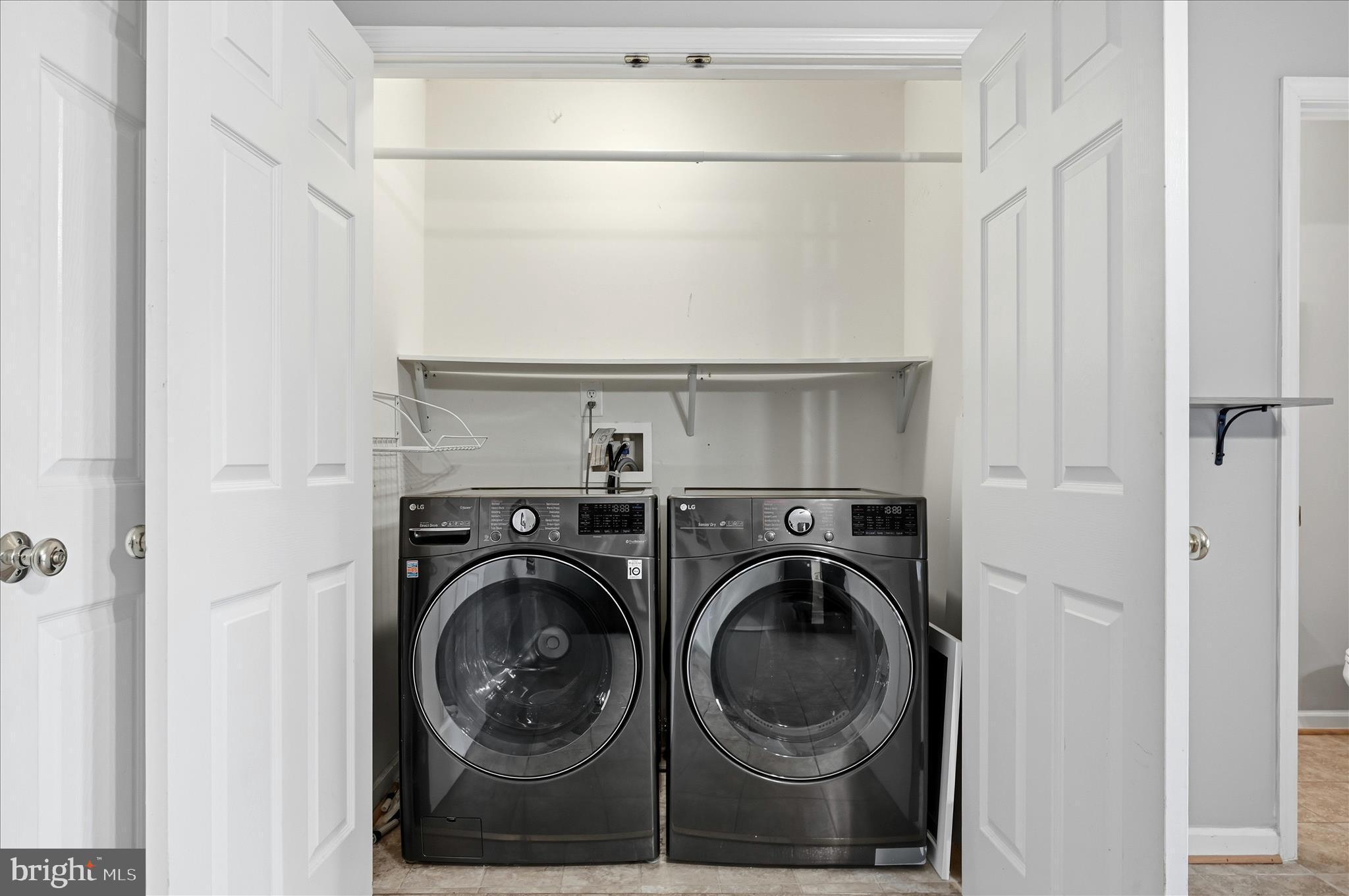 LOCUST HILL - Residential