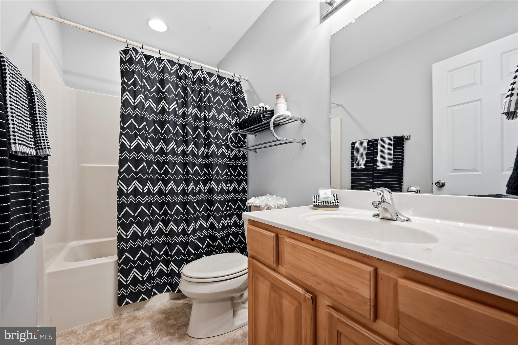 LOCUST HILL - Residential