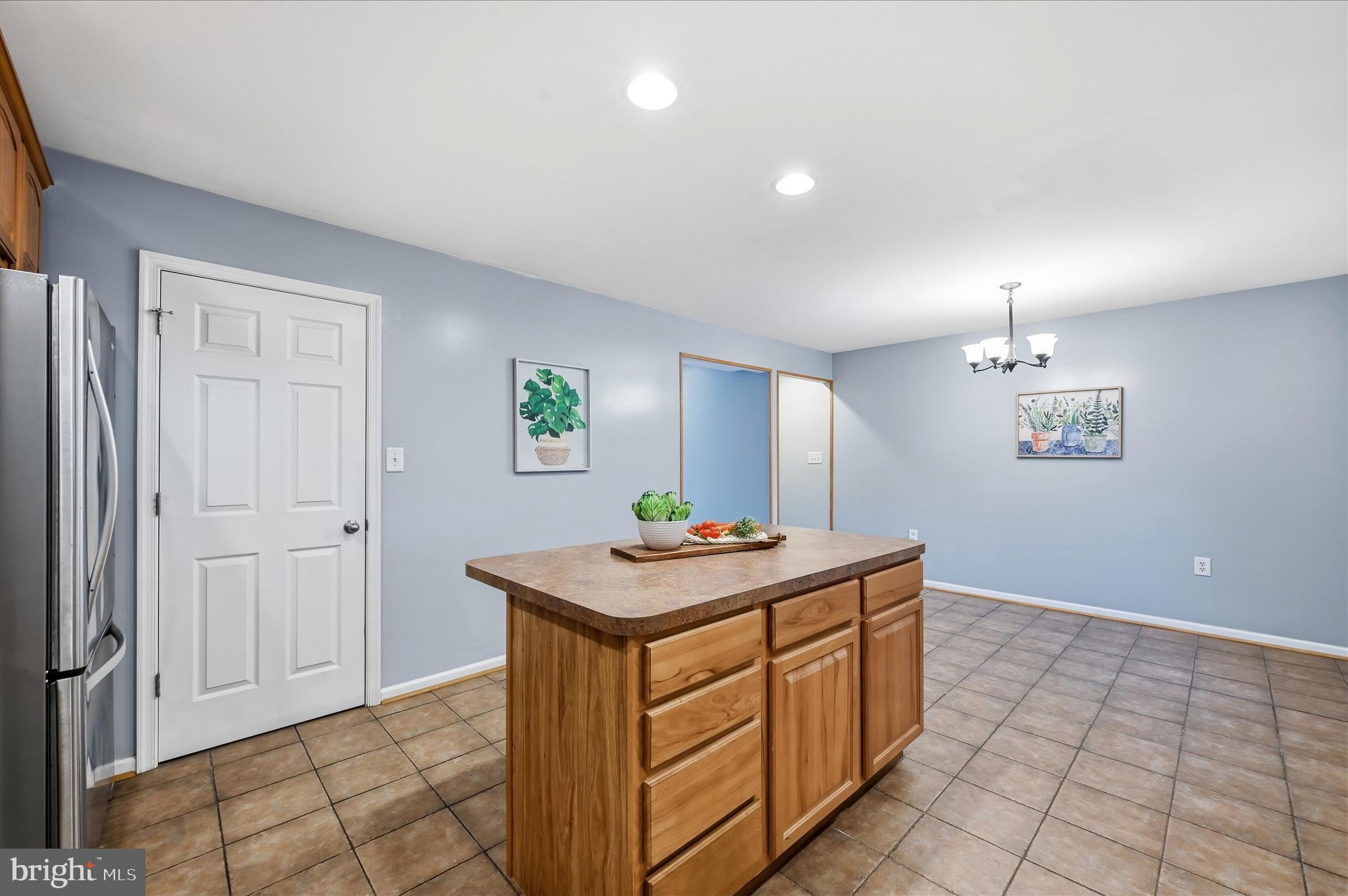 LOCUST HILL - Residential