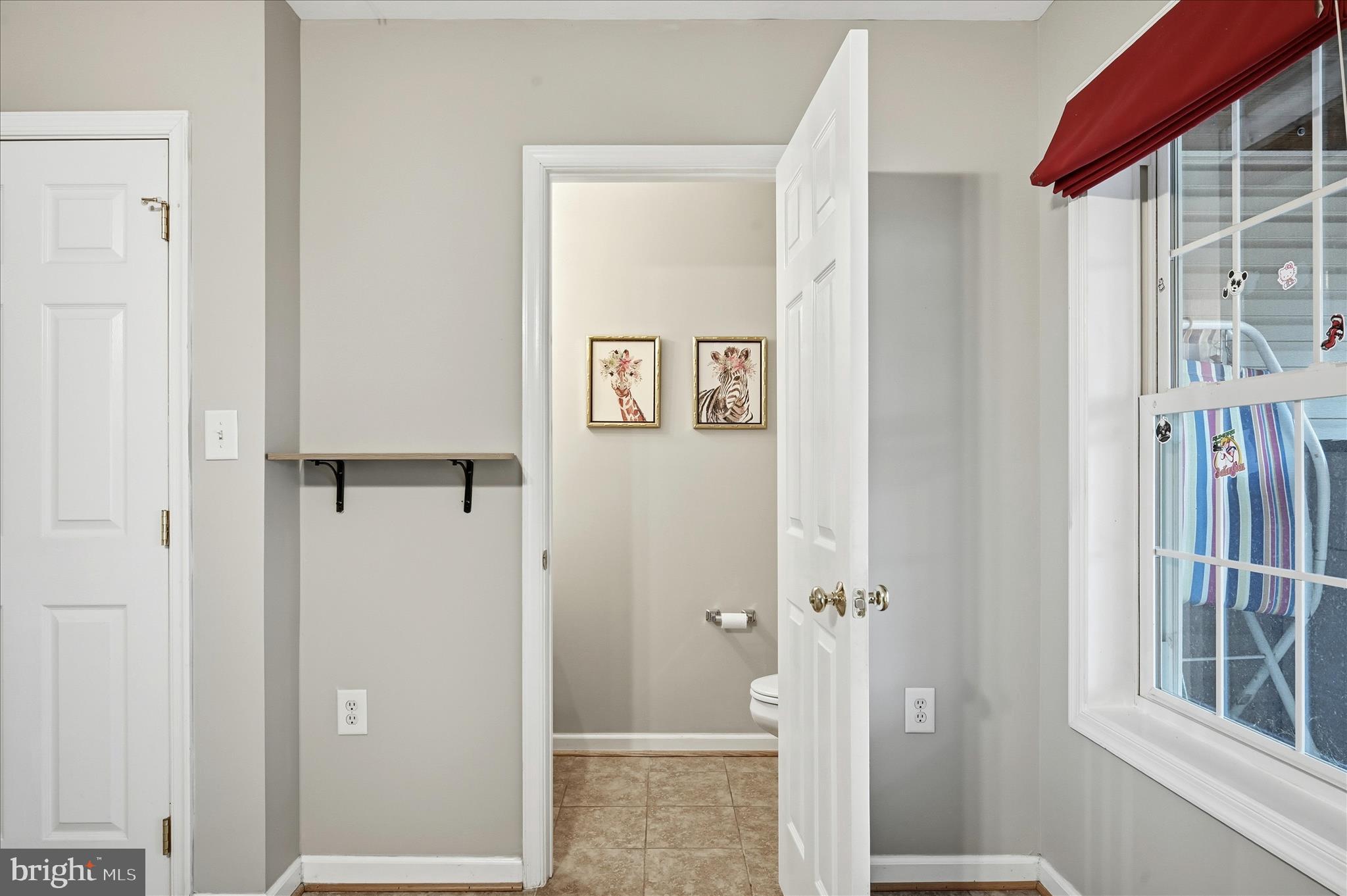 LOCUST HILL - Residential