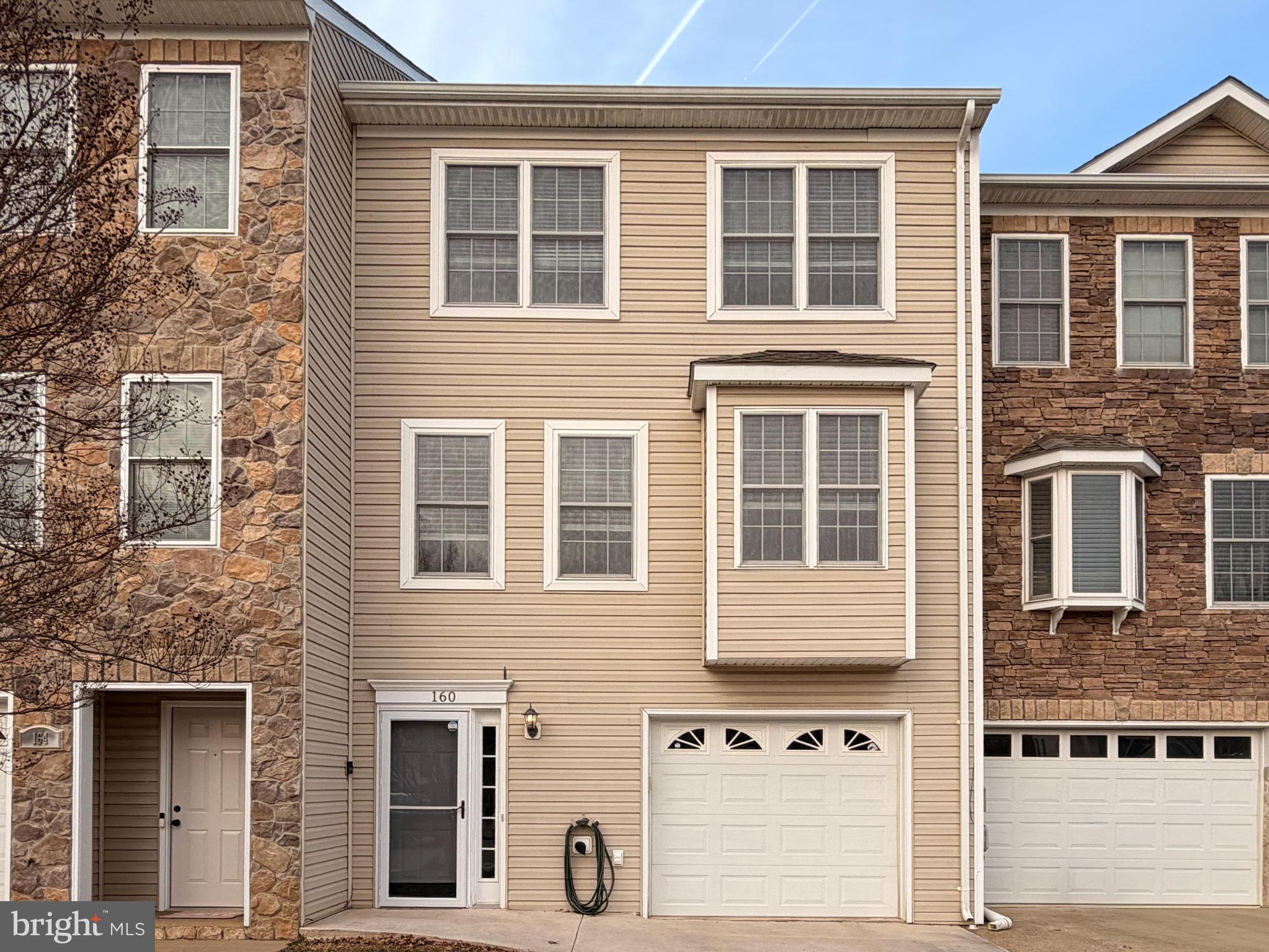 LOCUST HILL - Residential