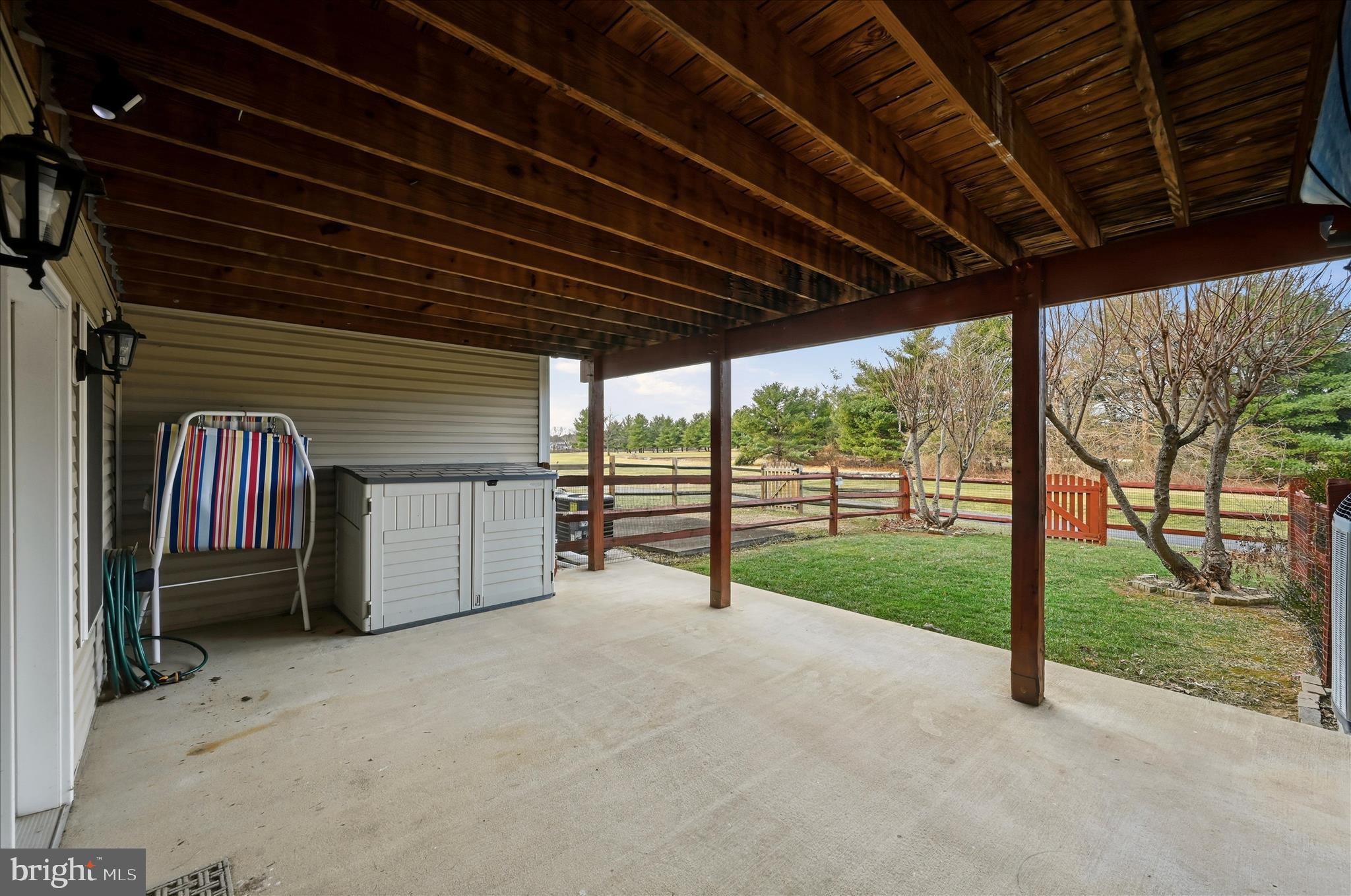 LOCUST HILL - Residential