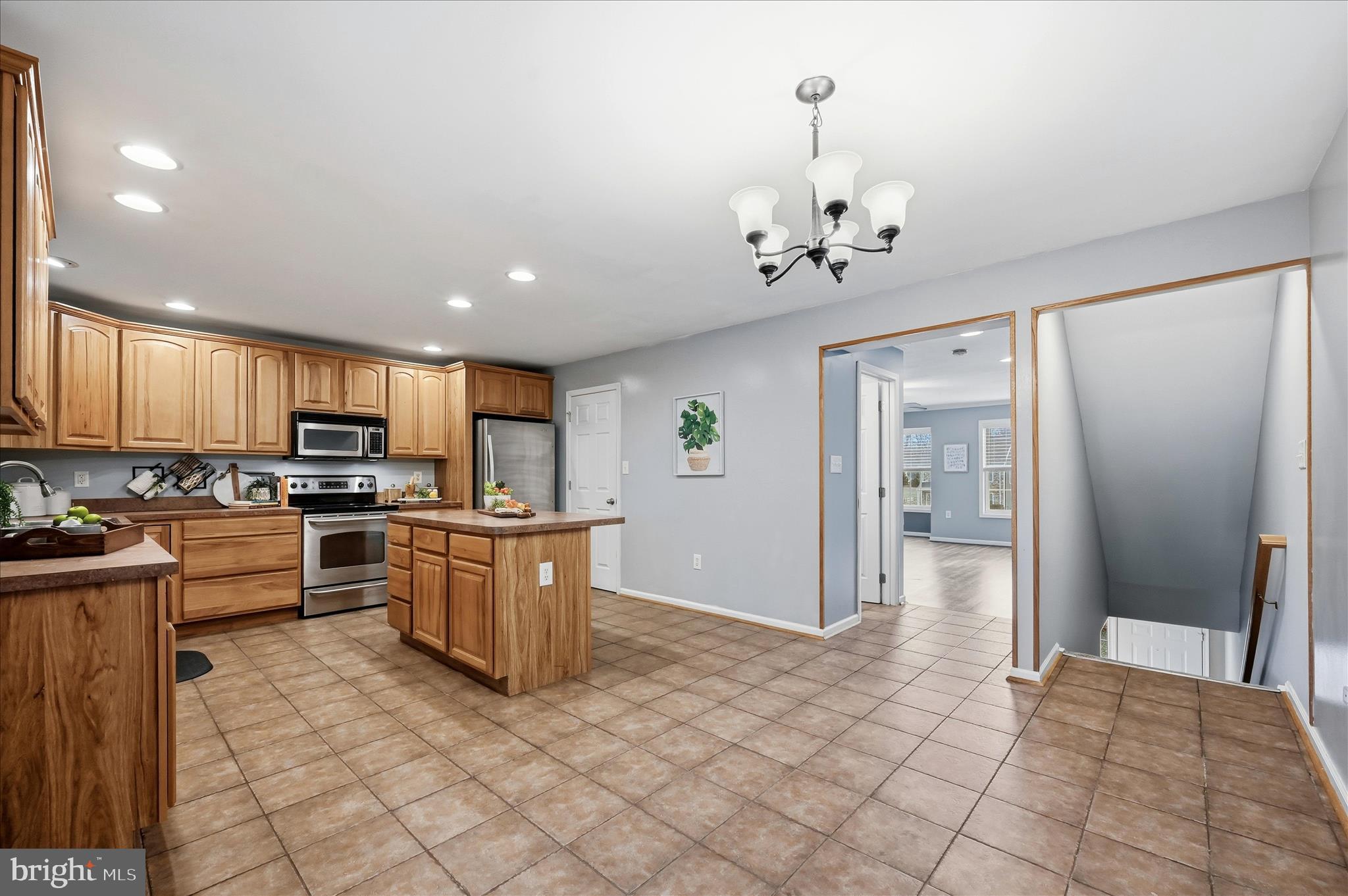 LOCUST HILL - Residential