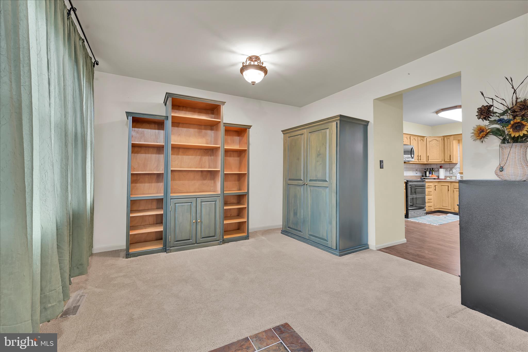 RIDGEVIEW - Residential