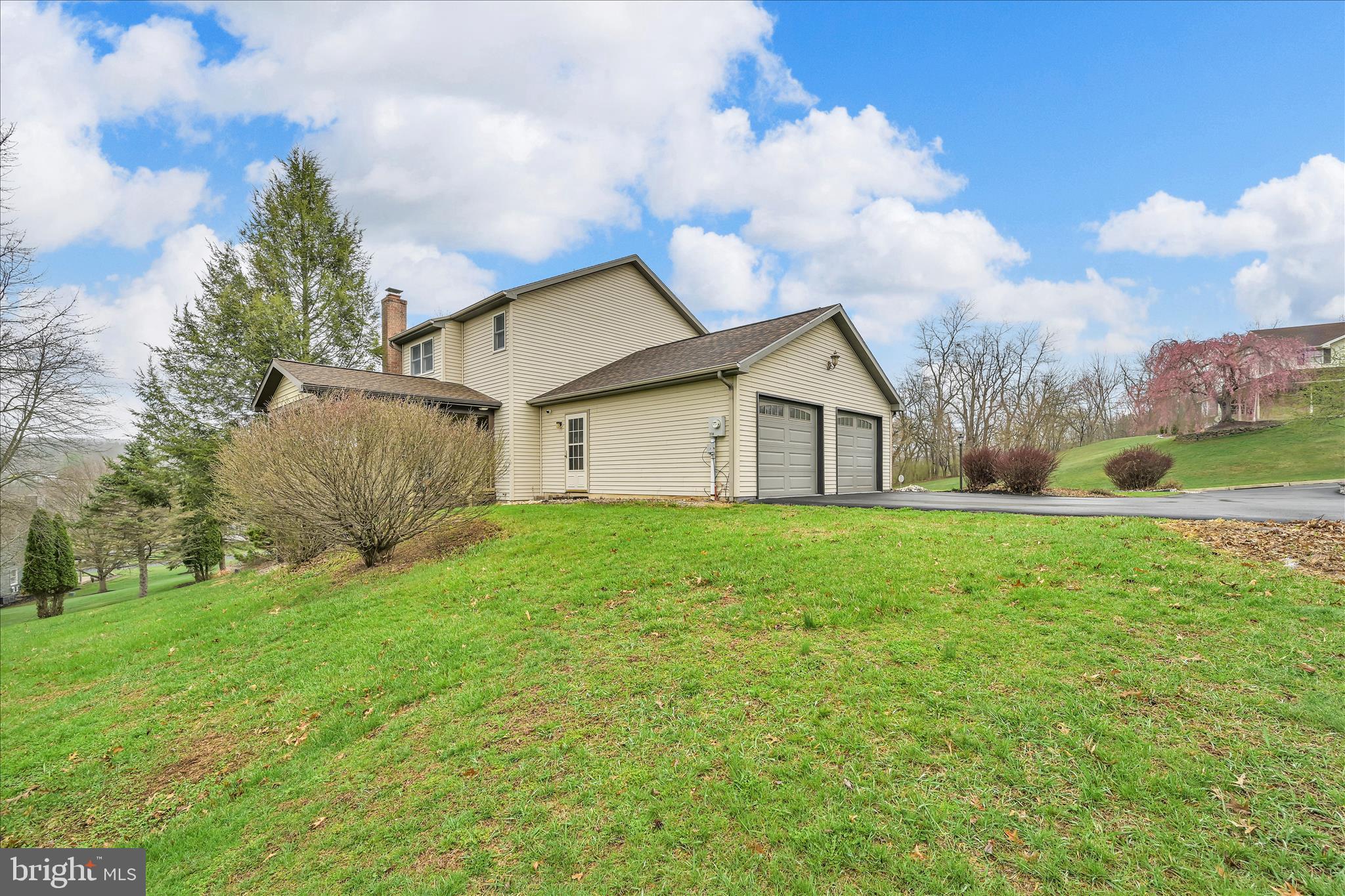 RIDGEVIEW - Residential