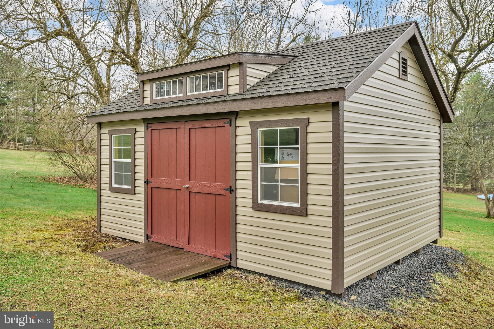 RIDGEVIEW - Residential