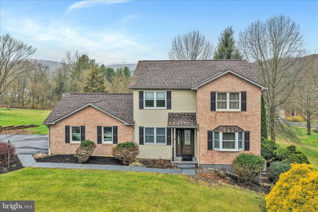 Photo of 1004 Ridgeview Drive, ORWIGSBURG, PA 17961 (MLS # PASK2026406)
