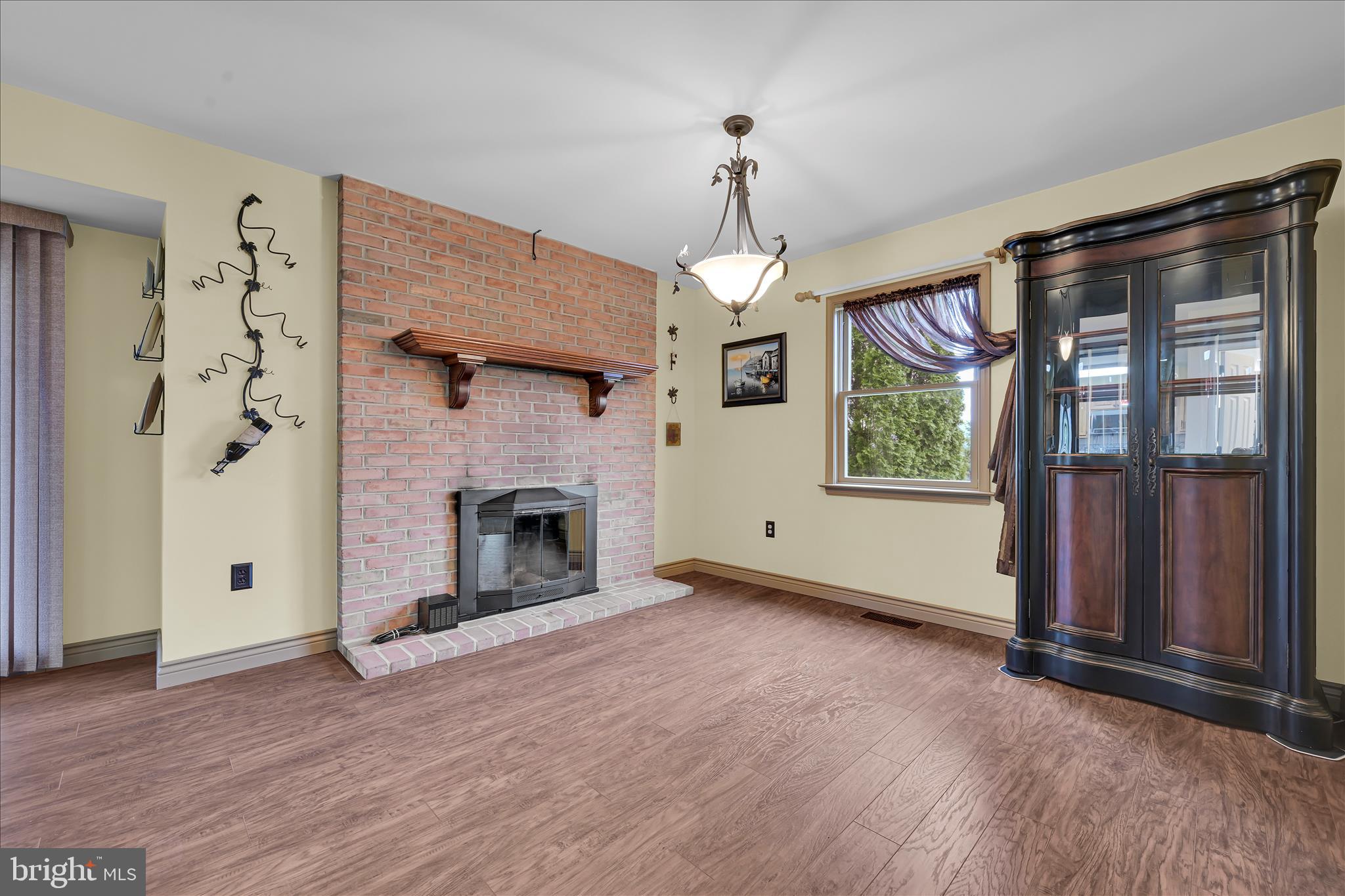 RIDGEVIEW - Residential