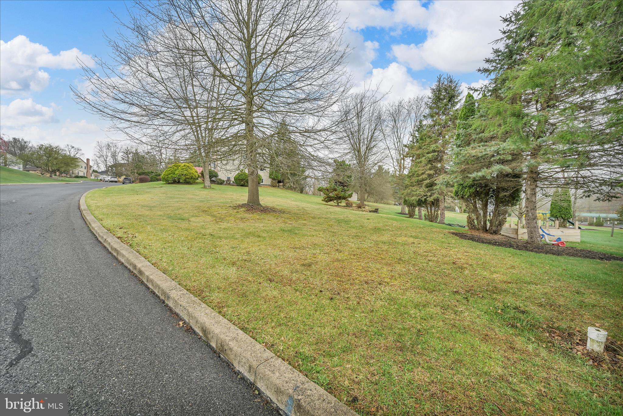 RIDGEVIEW - Residential