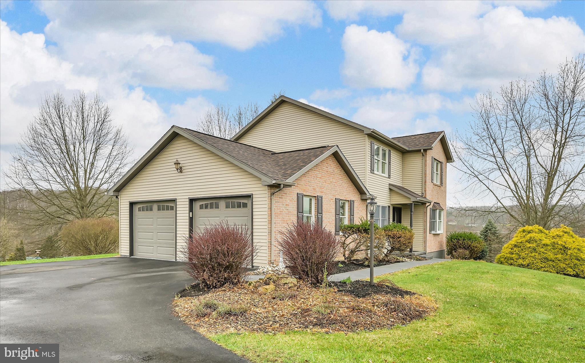 RIDGEVIEW - Residential