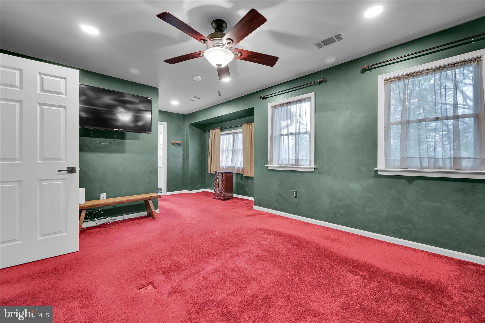 RIDGEVIEW - Residential