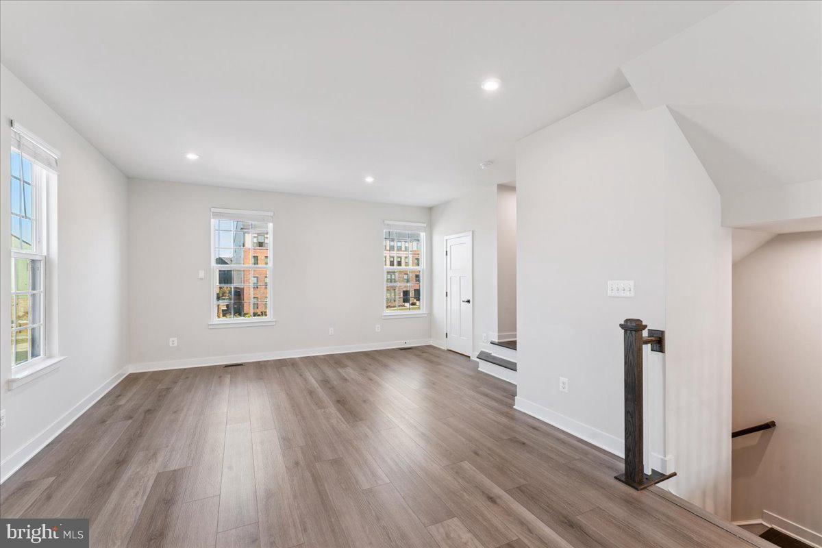 FOSTER'S GLEN - Residential