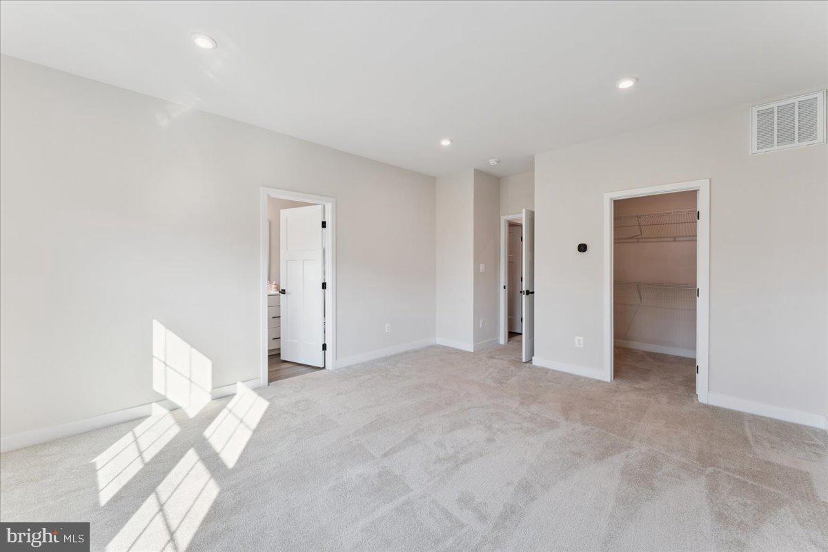 FOSTER'S GLEN - Residential