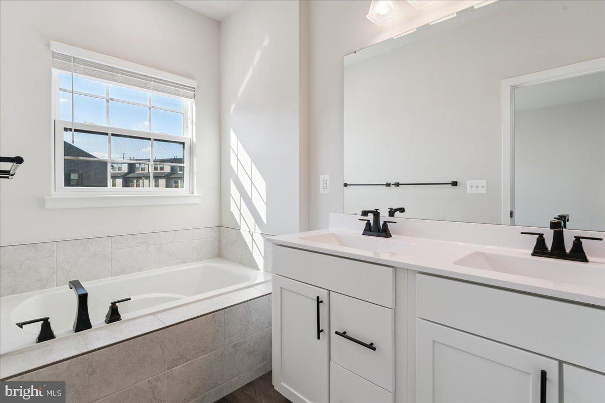 FOSTER'S GLEN - Residential