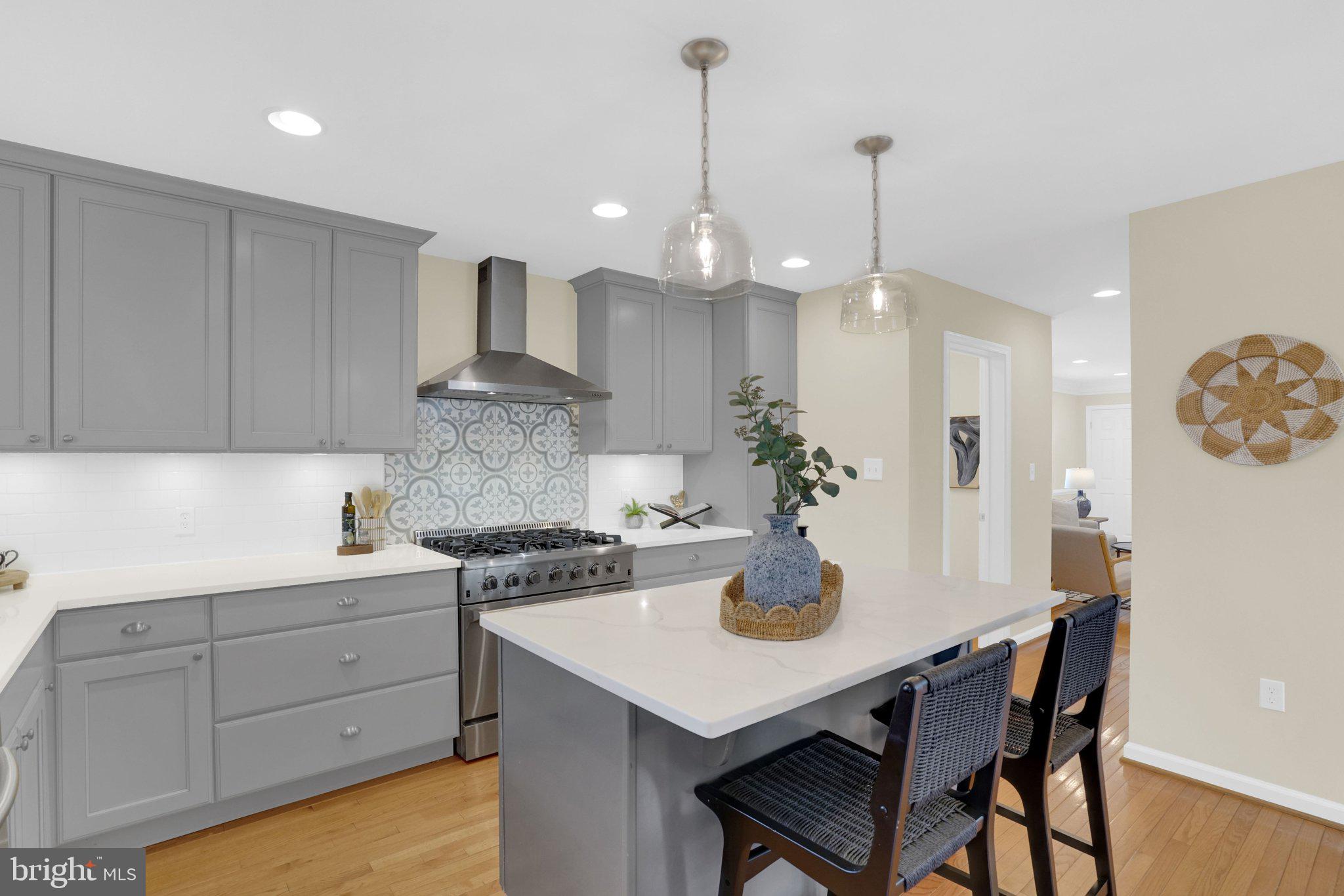 SOUTHGATE - Residential