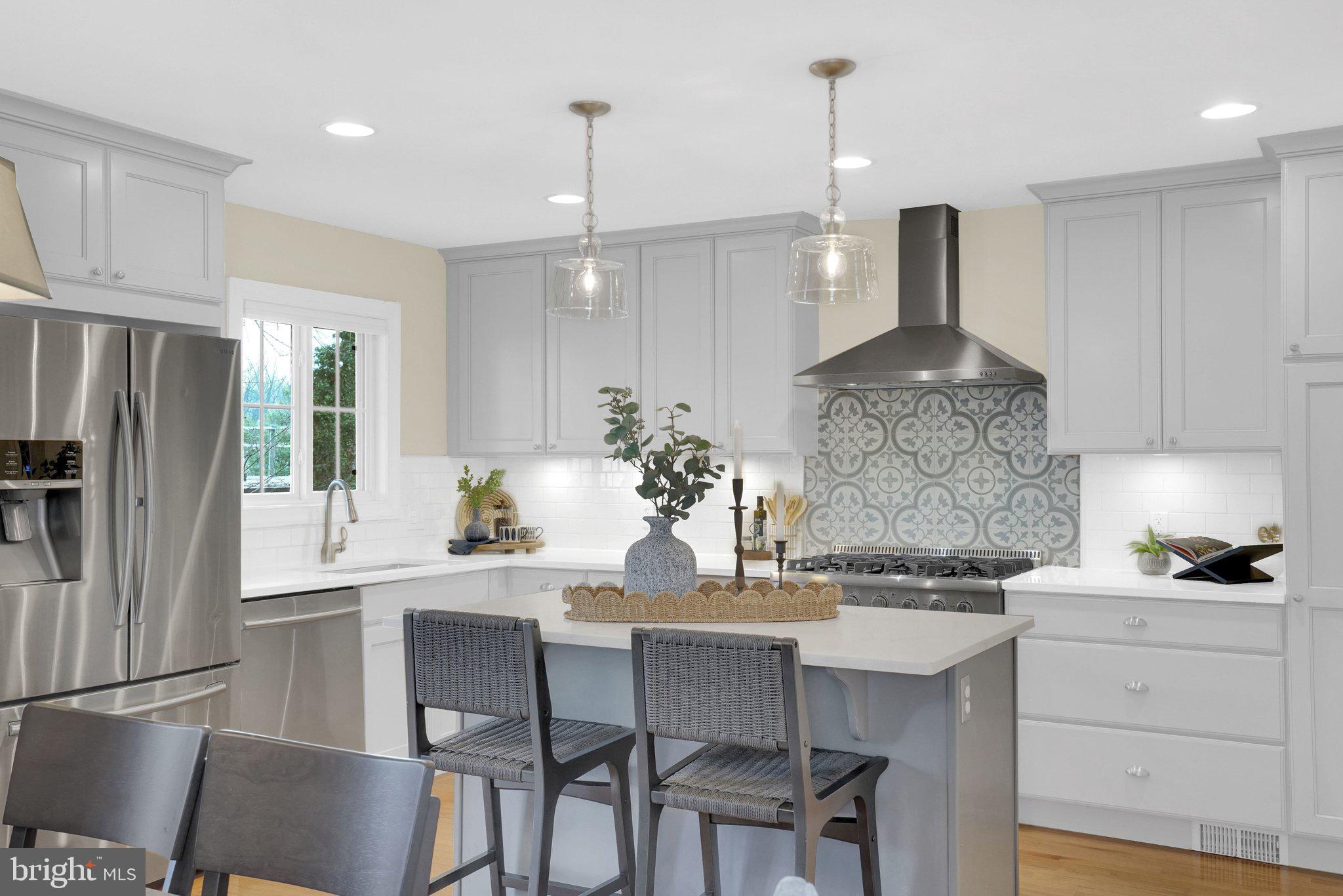 SOUTHGATE - Residential