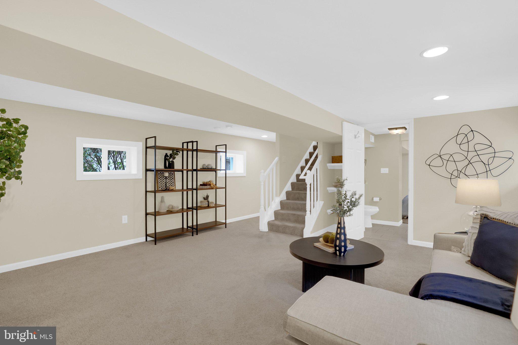 SOUTHGATE - Residential