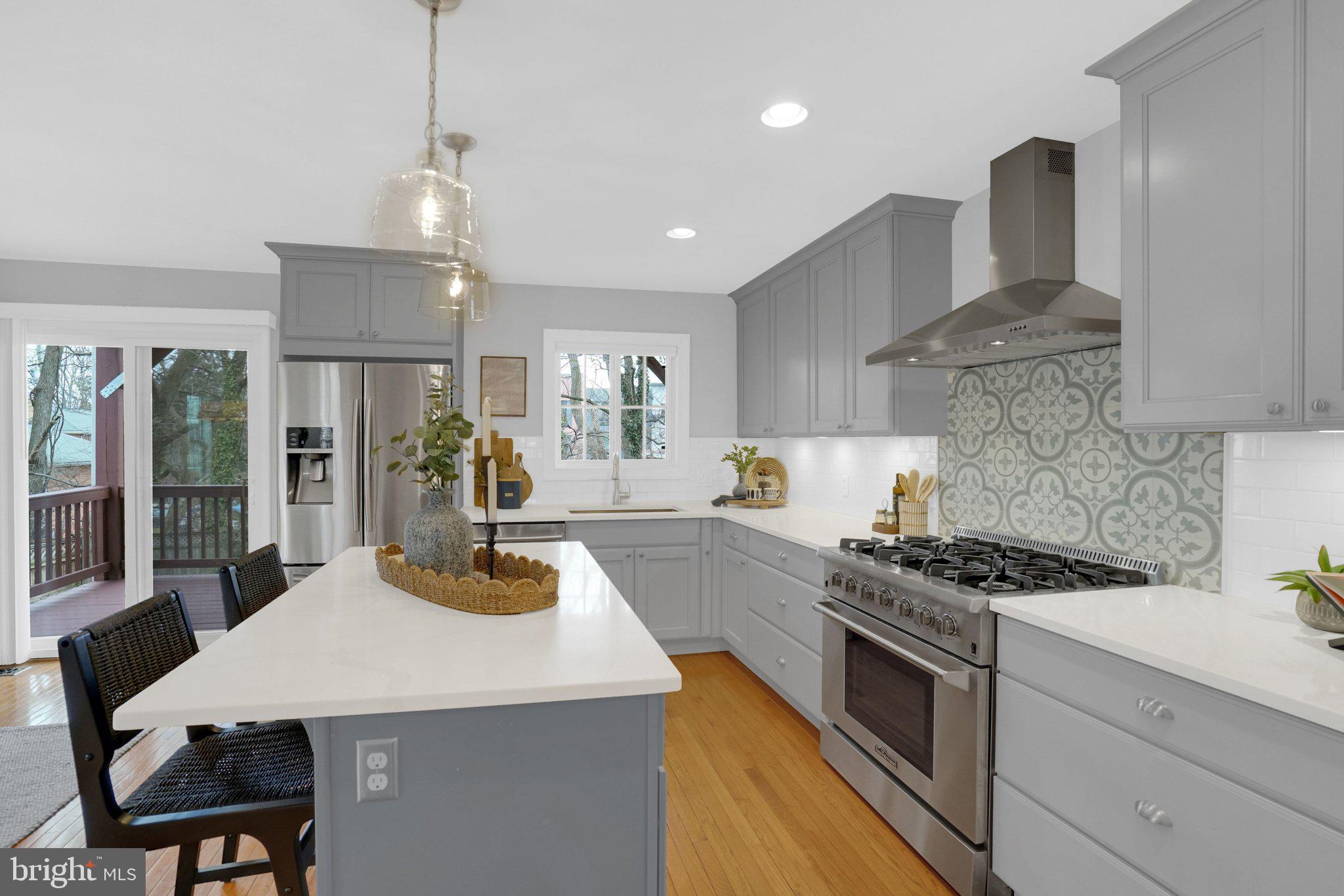 SOUTHGATE - Residential