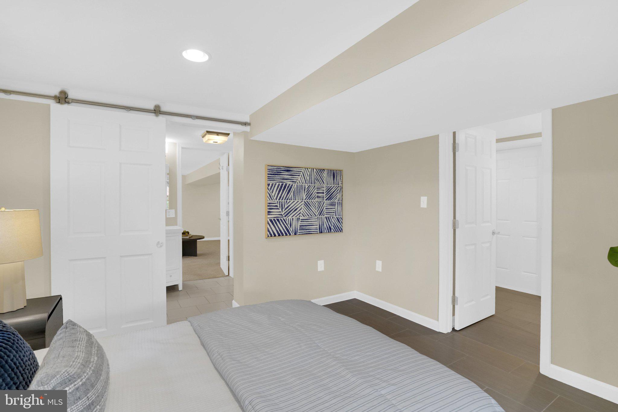 SOUTHGATE - Residential