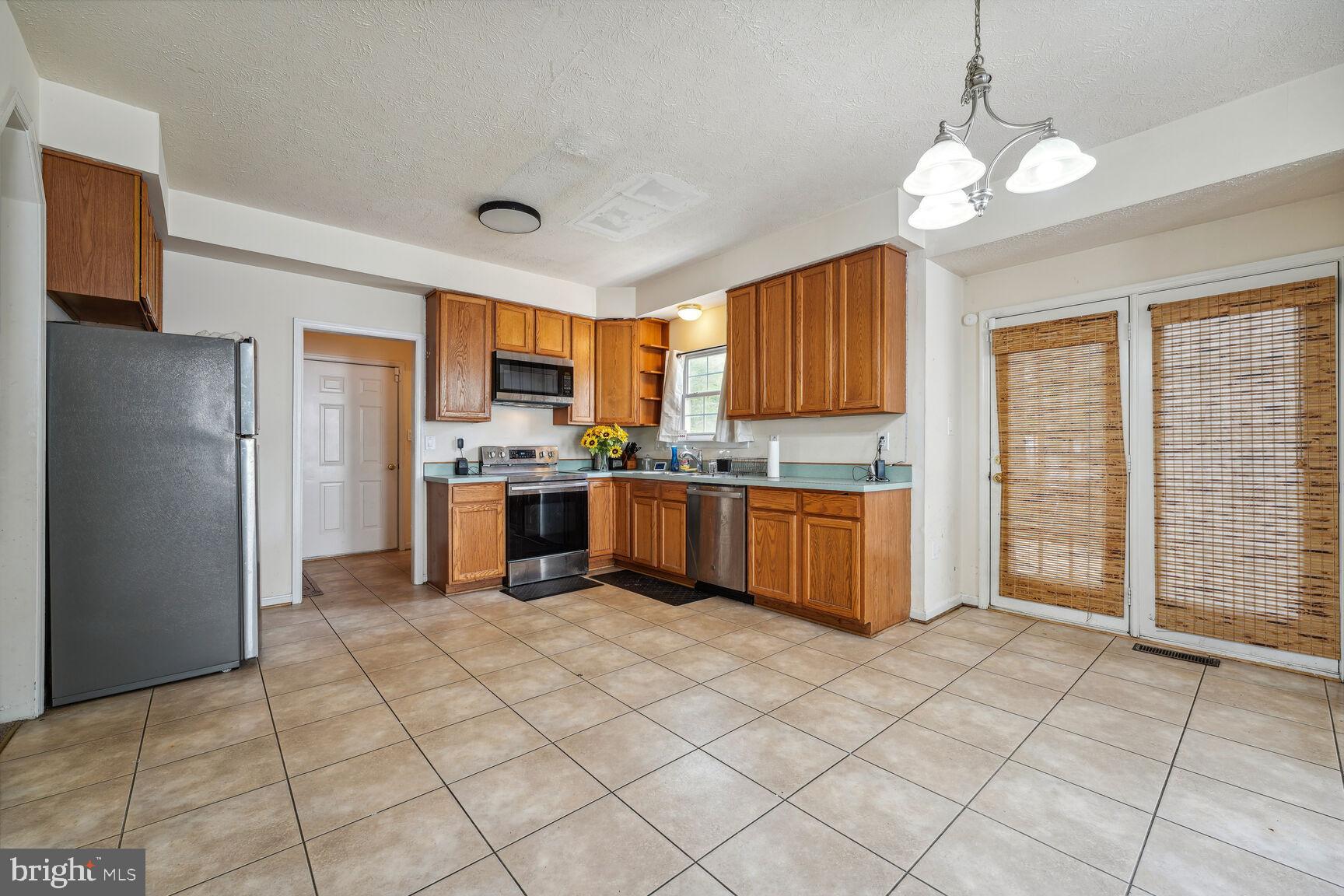 MEADOWLAND SUB - Residential