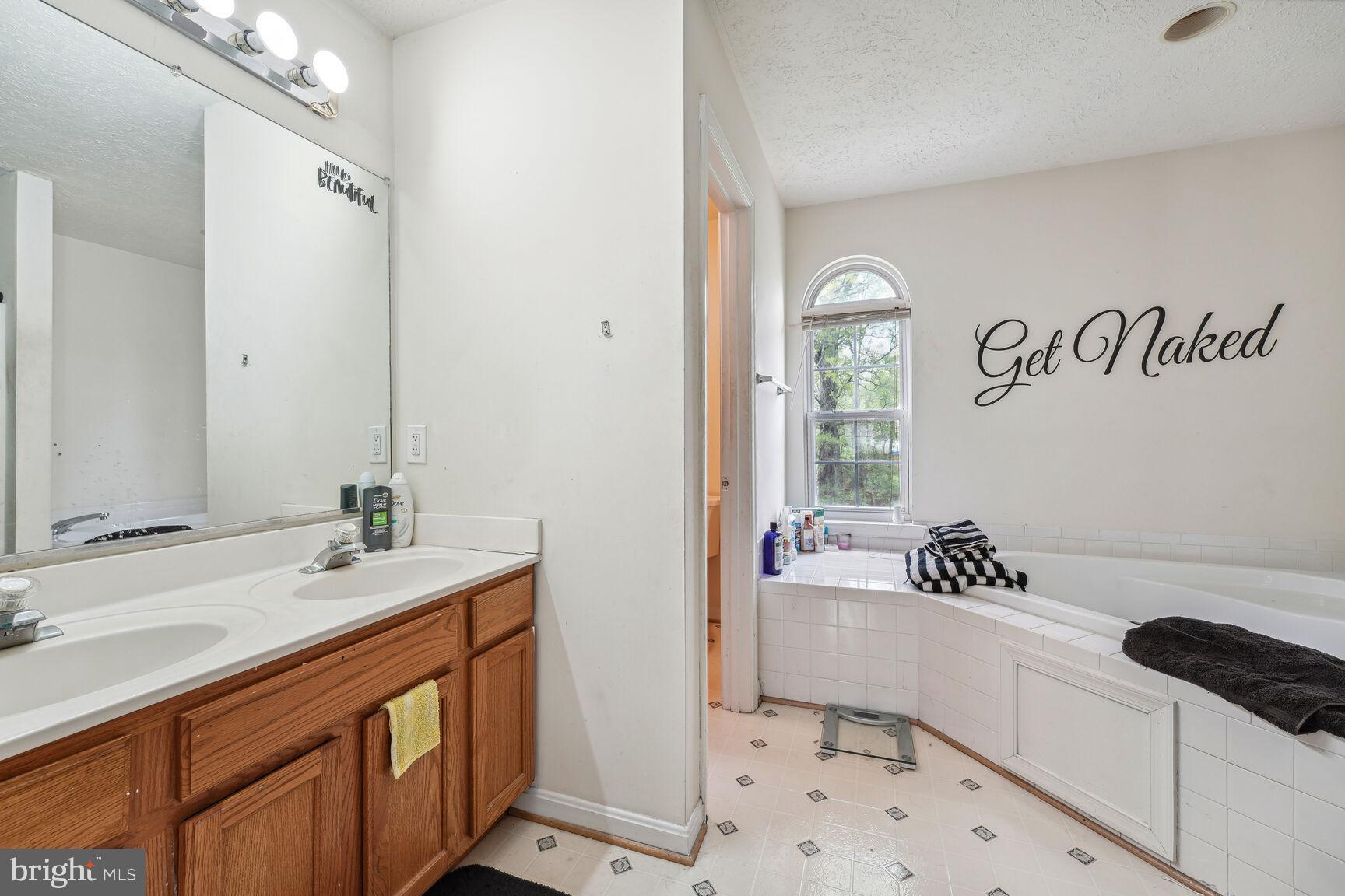 MEADOWLAND SUB - Residential