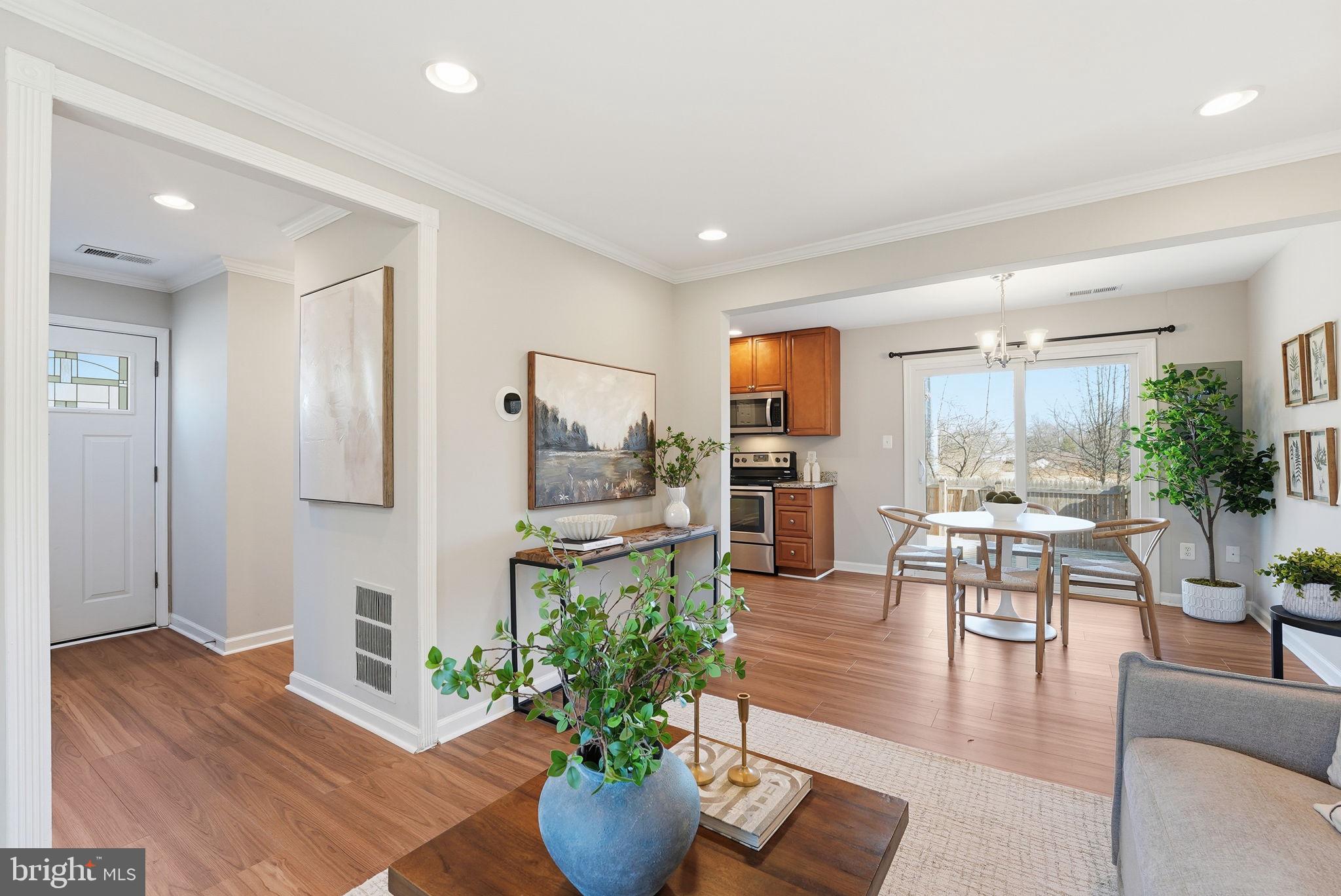 12301 WOODLAWN COURT