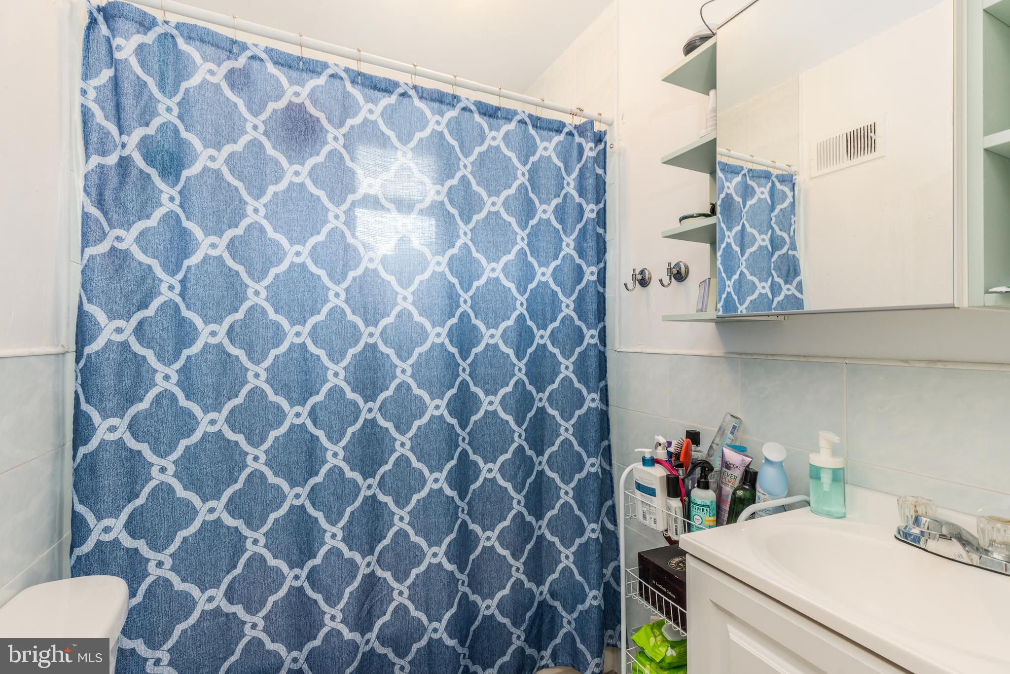 OLDE KENSINGTON - Residential