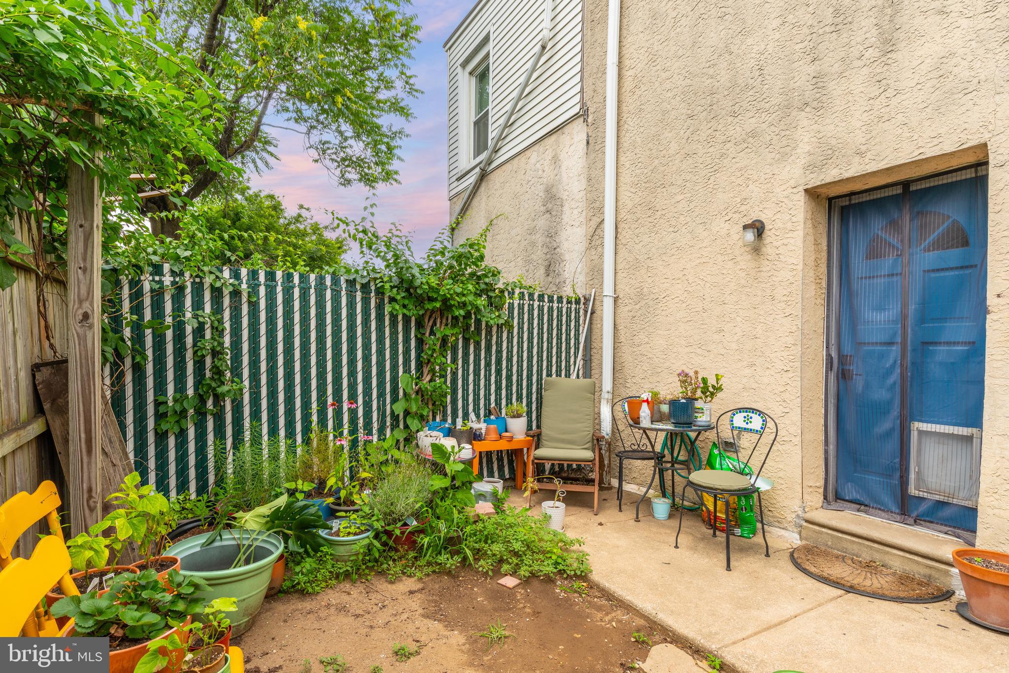 OLDE KENSINGTON - Residential