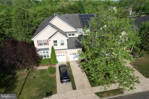 Townhouse For Sale - 36 Crows Nest Court<br/> MOUNT LAUREL, NJ 08054