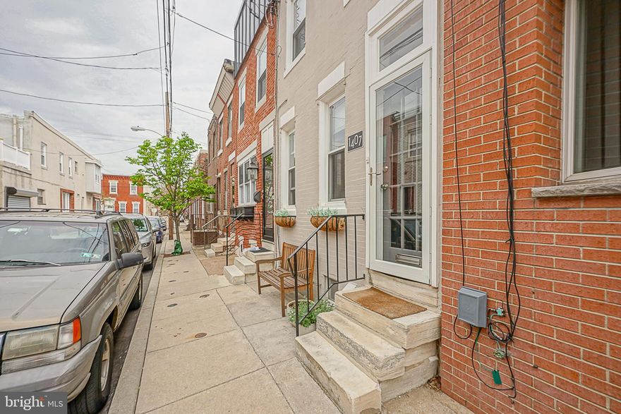 Bright, clean, new home on quaint street in Passyunk Square. Previously owner occupied and perfectly maintained.  Two bedrooms, plus office /nursery. Large, light-filled kitchen with stone counters, new cabinets and stainless appliances including dishwasher and microwave.  Private patio.  Clean basement with laundry area, washer/dryer, and tons of storage space. This lovely home is just 1/2 block from beautiful Columbus Park gardens, playgrounds, and dog park. Great bakeries, cafe's, restaurants and night spots within just a few blocks, including: Green Eggs Cafe, The Victor Cafe, Mighty Bread Company Bakery and Cafe, Faragelli's Bakery, Burrata Italian Restaurant, Borda's Italian Eats, Bing Bing Dim Sum, and much more.  A full sized ACME supermarket is just three blocks away. Just one block to the Broad Street Line for a 10 minute ride to the heart of Center City. Available for early June occupancy. No pets, please.