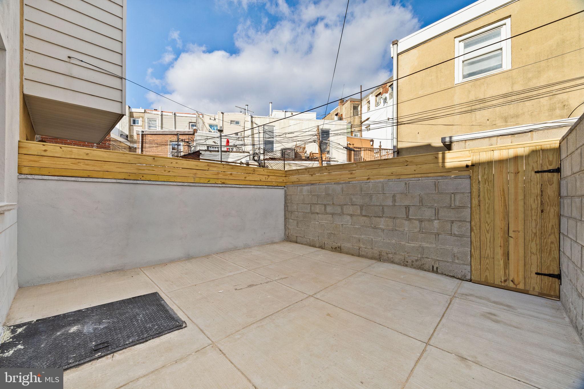 PASSYUNK SQUARE - Residential