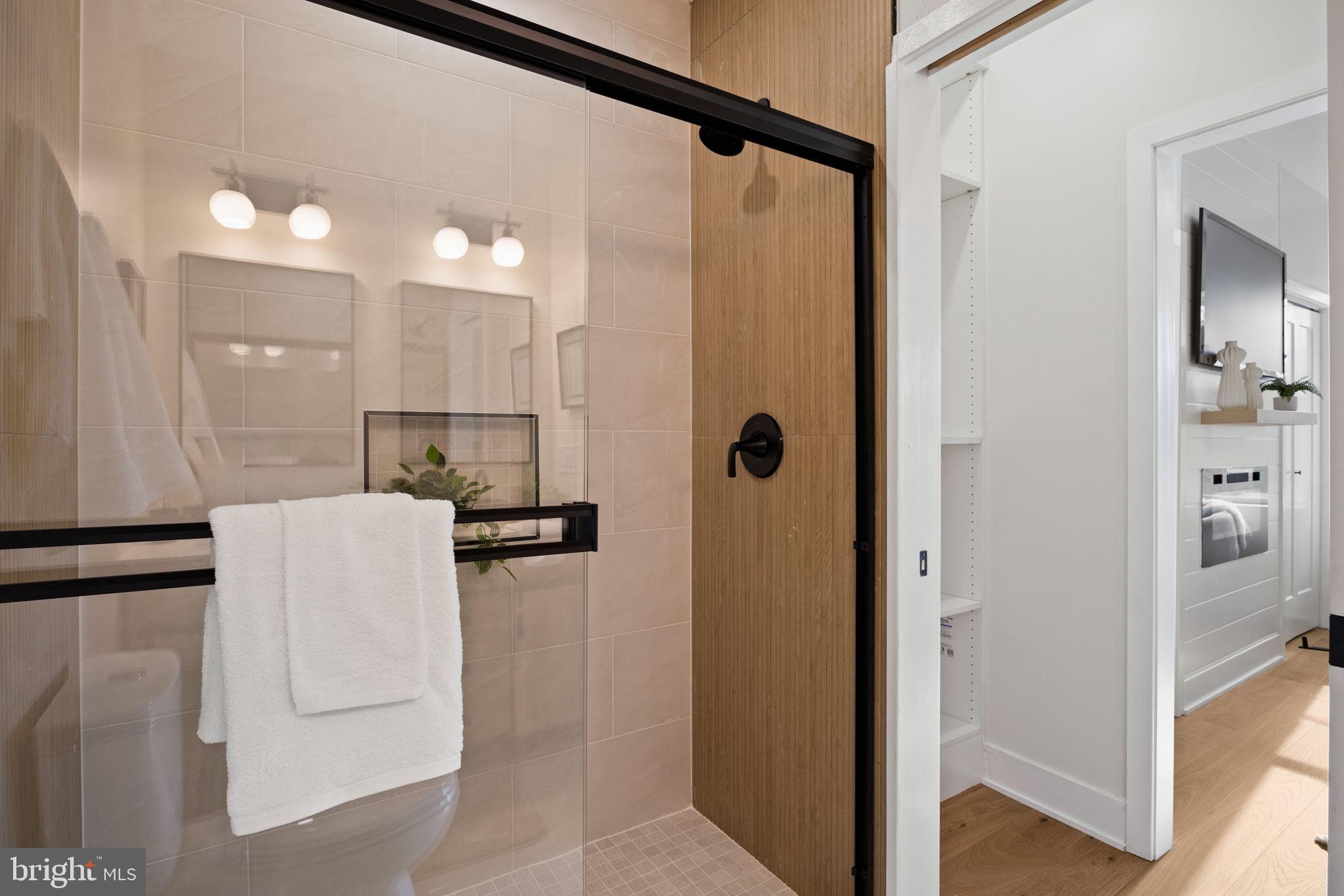 PASSYUNK SQUARE - Residential