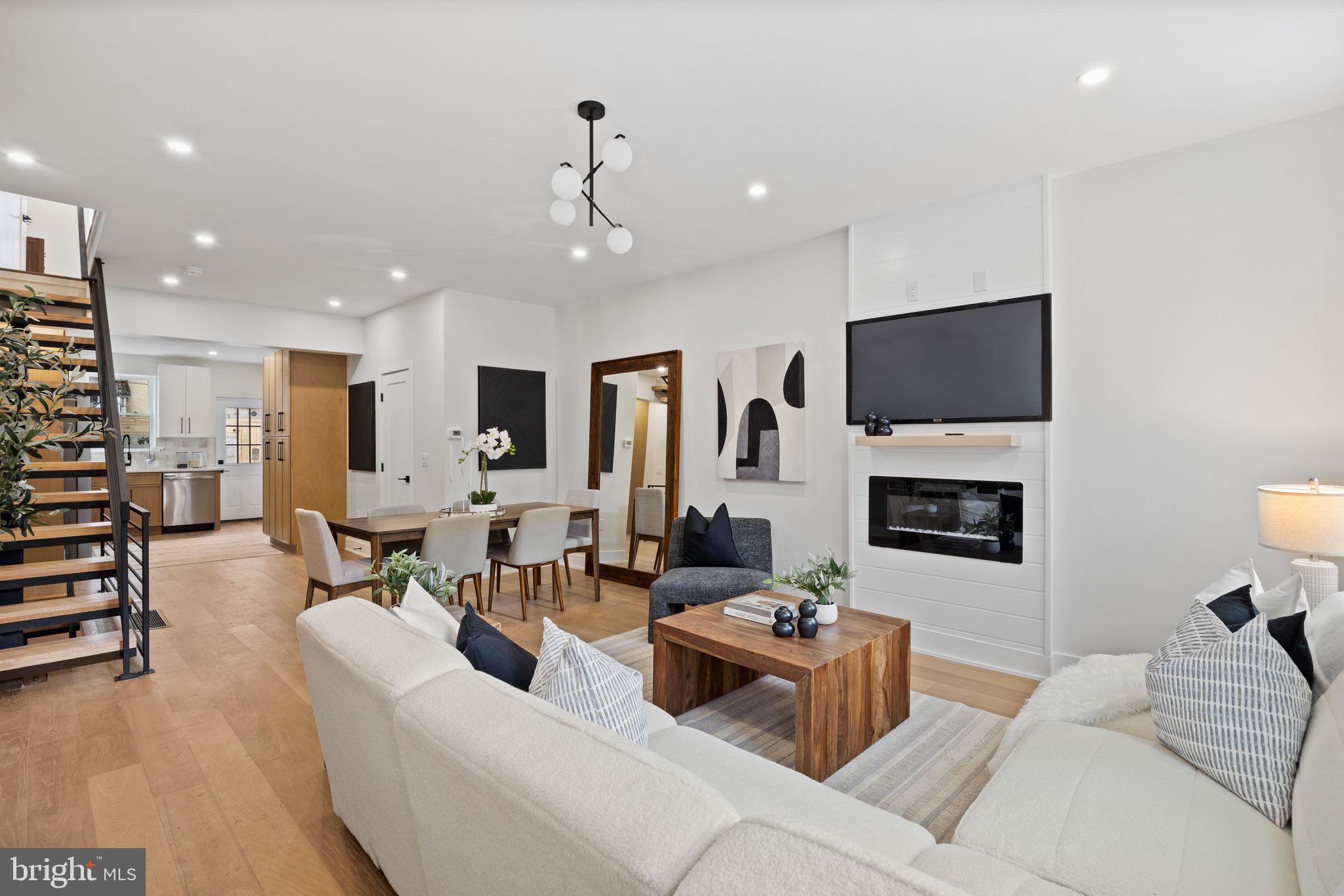 PASSYUNK SQUARE - Residential