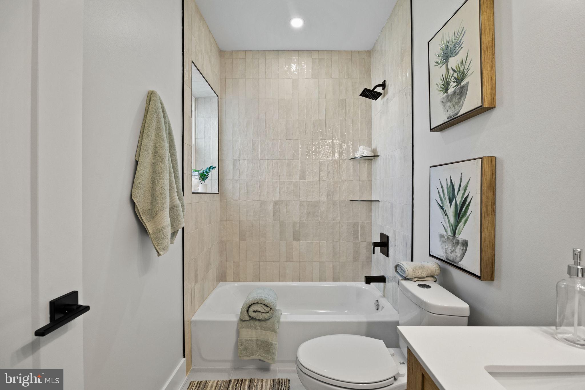 PASSYUNK SQUARE - Residential