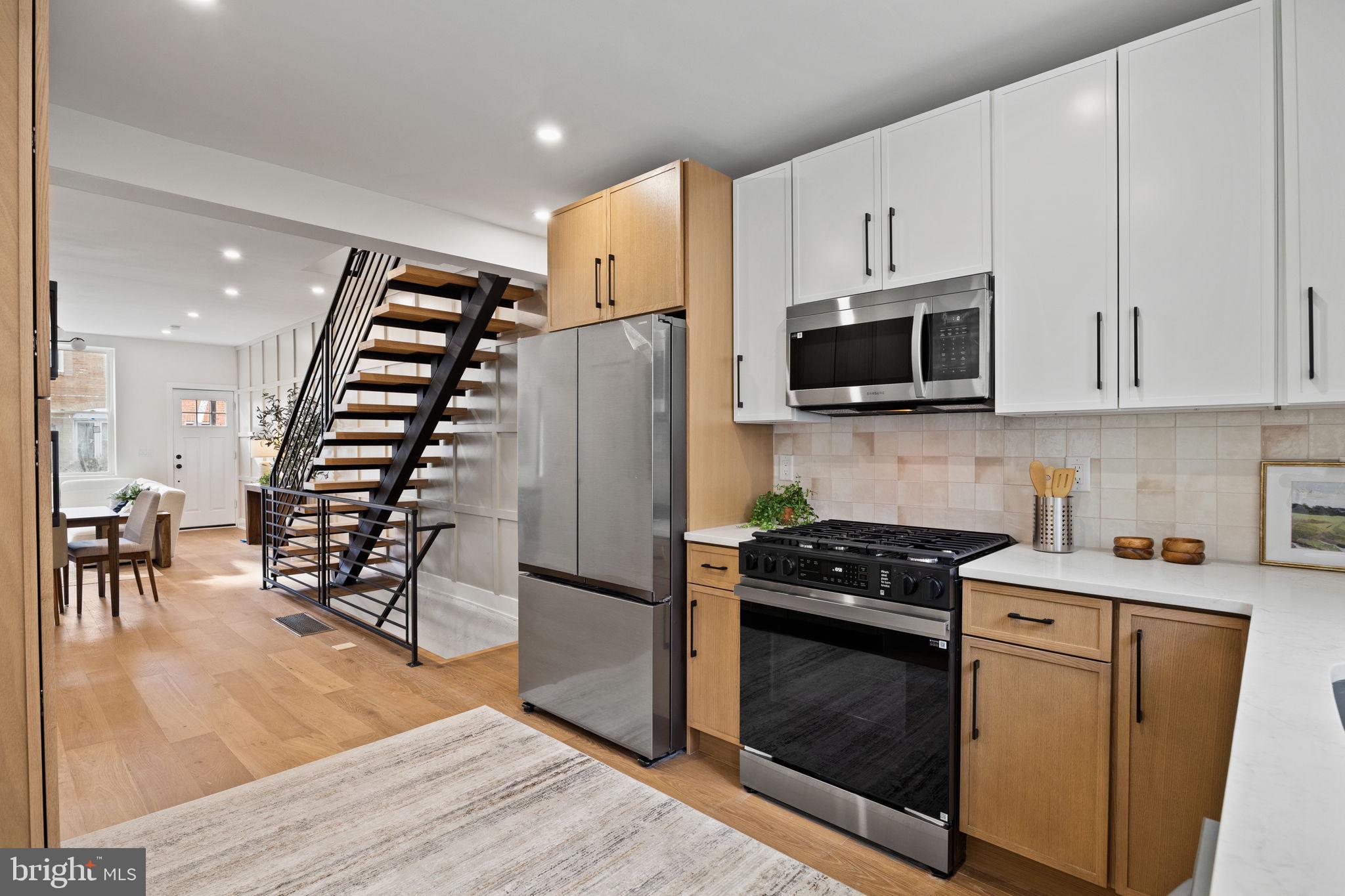 PASSYUNK SQUARE - Residential