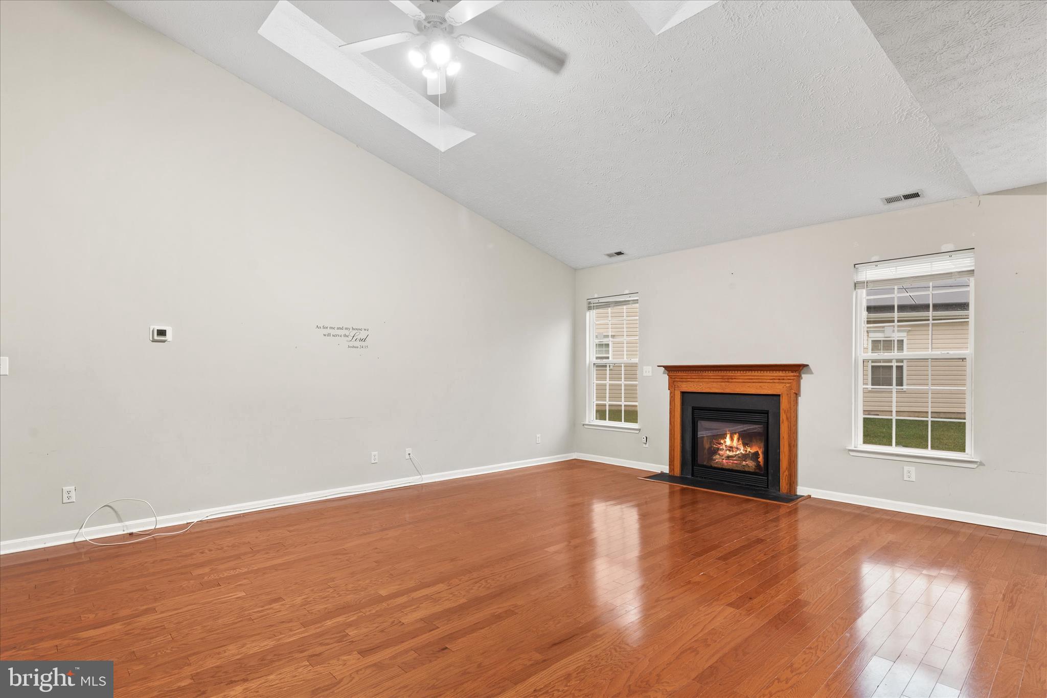 WOOD CREEK GOLF COMM - Residential