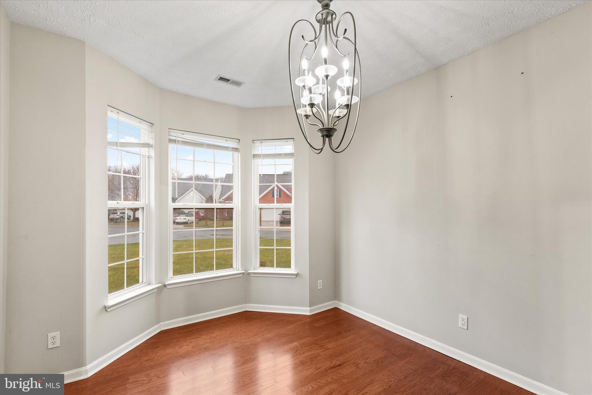 WOOD CREEK GOLF COMM - Residential